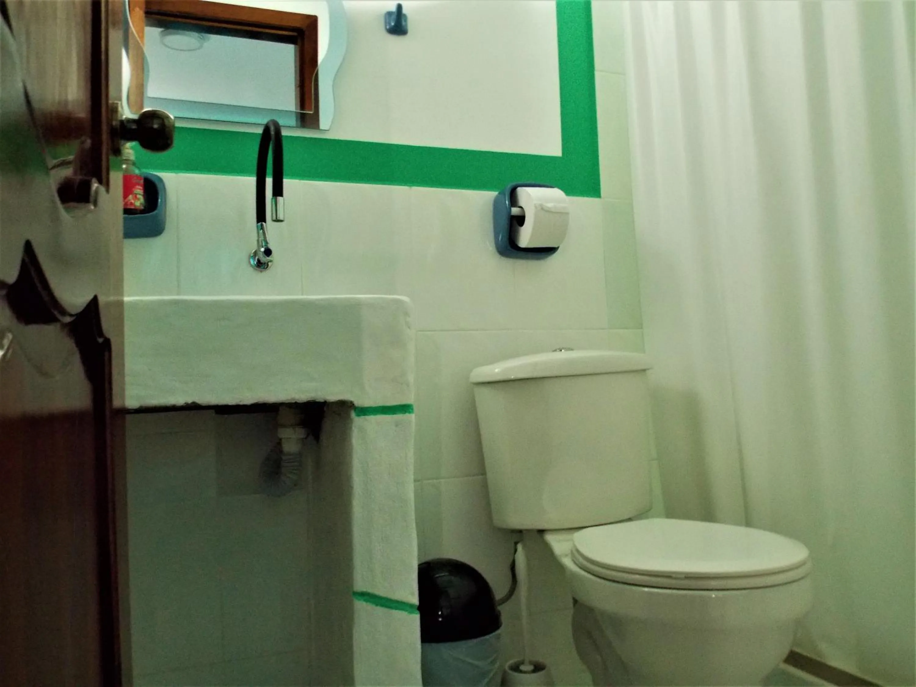 Bathroom in Green House Araque Inn