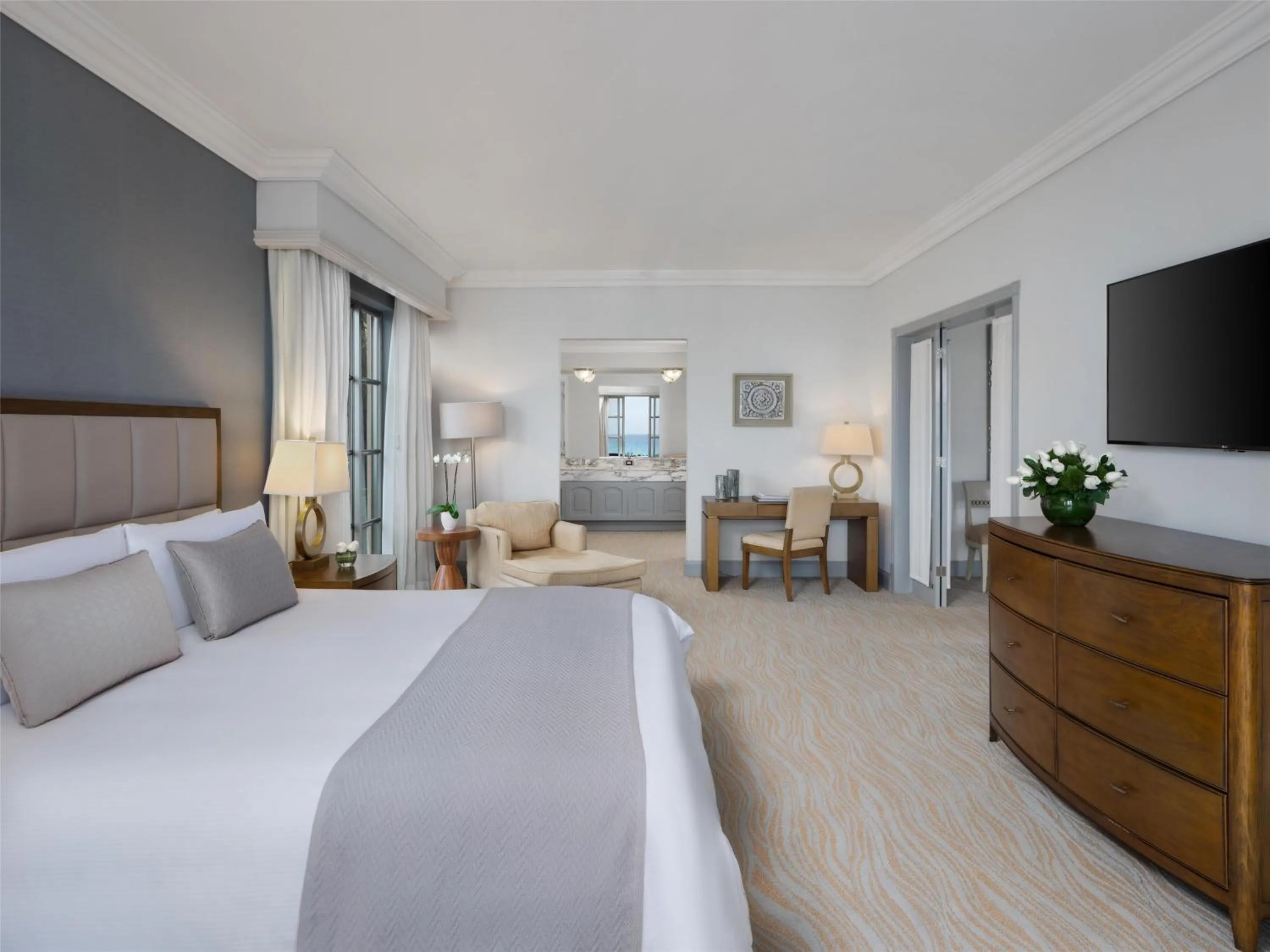 Photo of the whole room, Bed in Kempinski Hotel Cancun