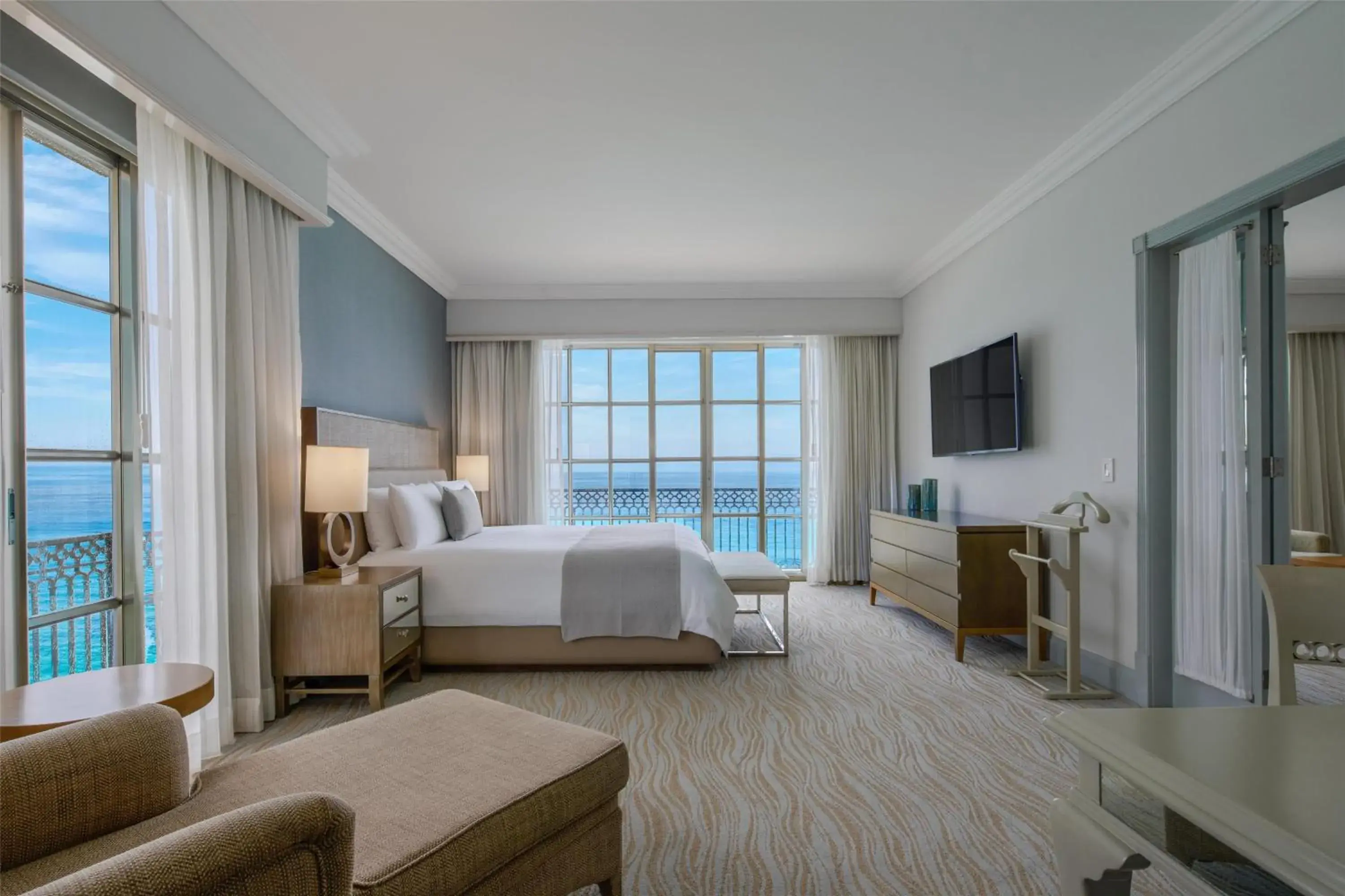 Panoramic Suite in Kempinski Hotel Cancun Panoramic Suite in Kempinski Hotel Cancun