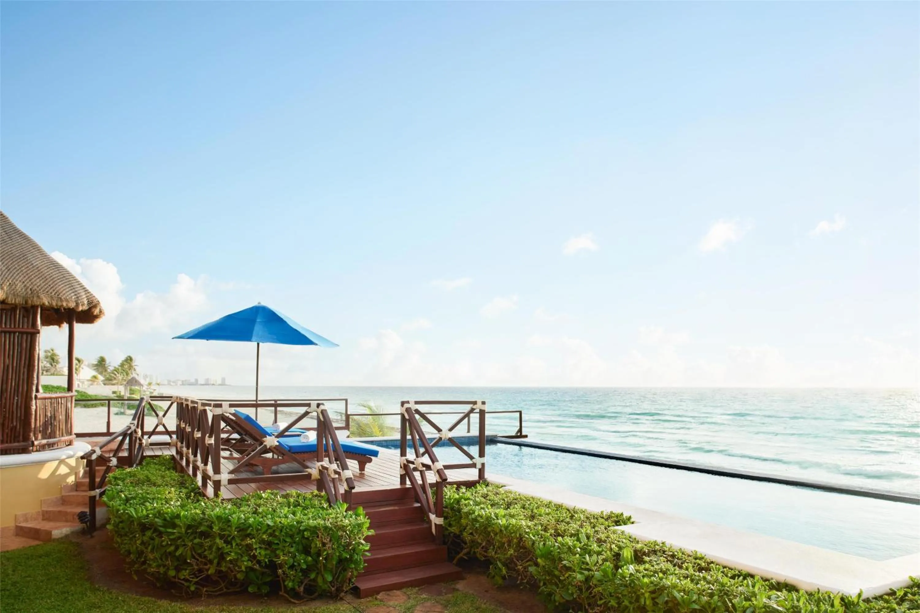Photo of the whole room in Kempinski Hotel Cancun