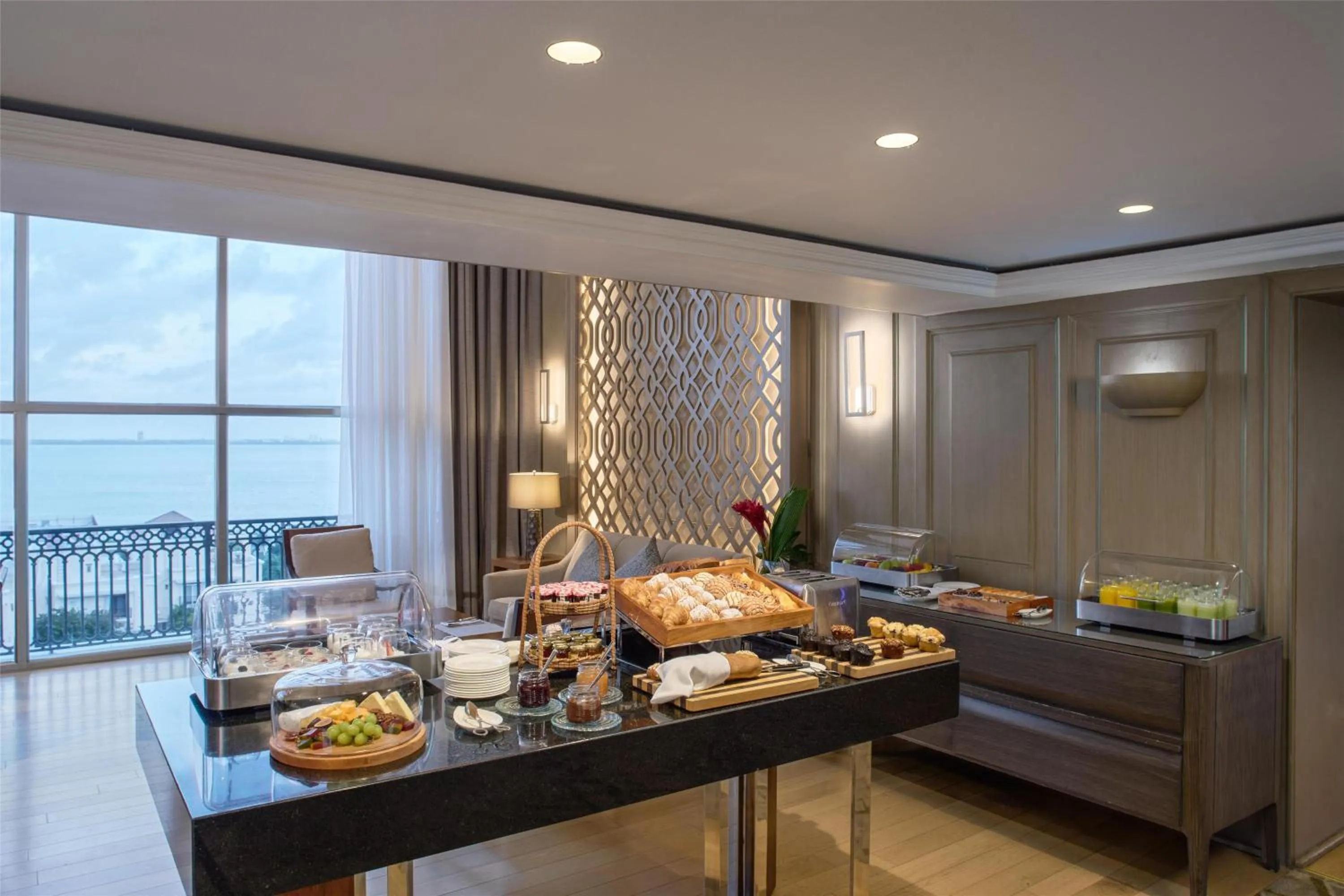 Restaurant/places to eat in Kempinski Hotel Cancun