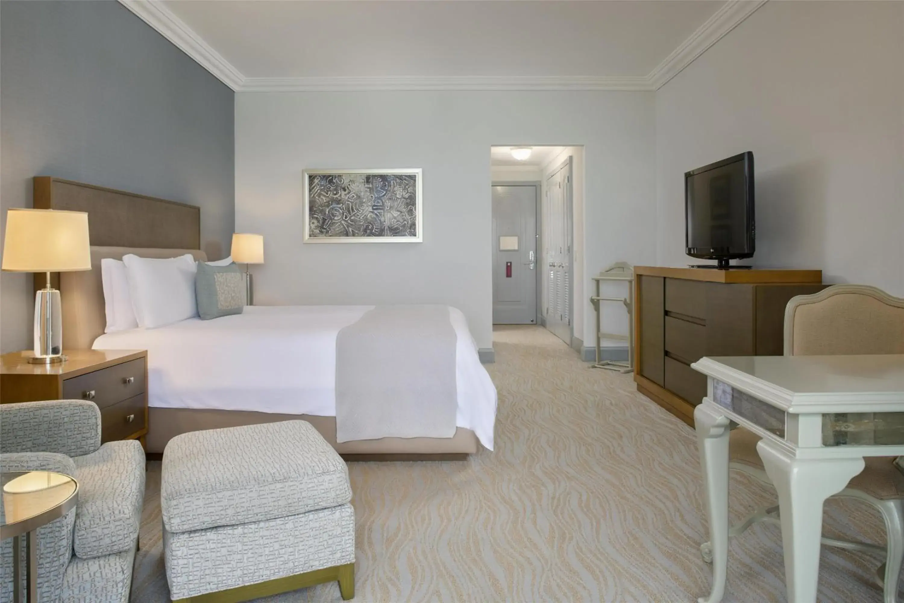 Bed in Kempinski Hotel Cancun Bed in Kempinski Hotel Cancun