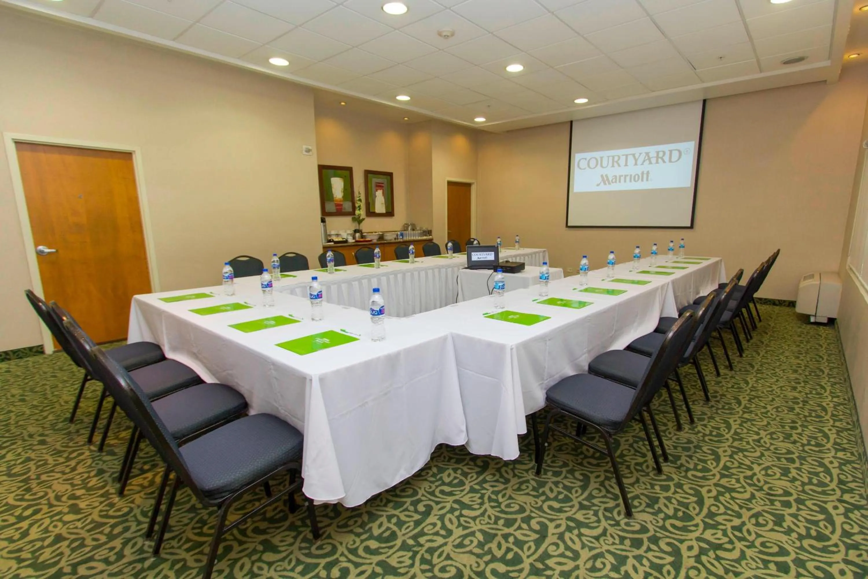 Meeting/conference room in Courtyard Monterrey San Jeronimo