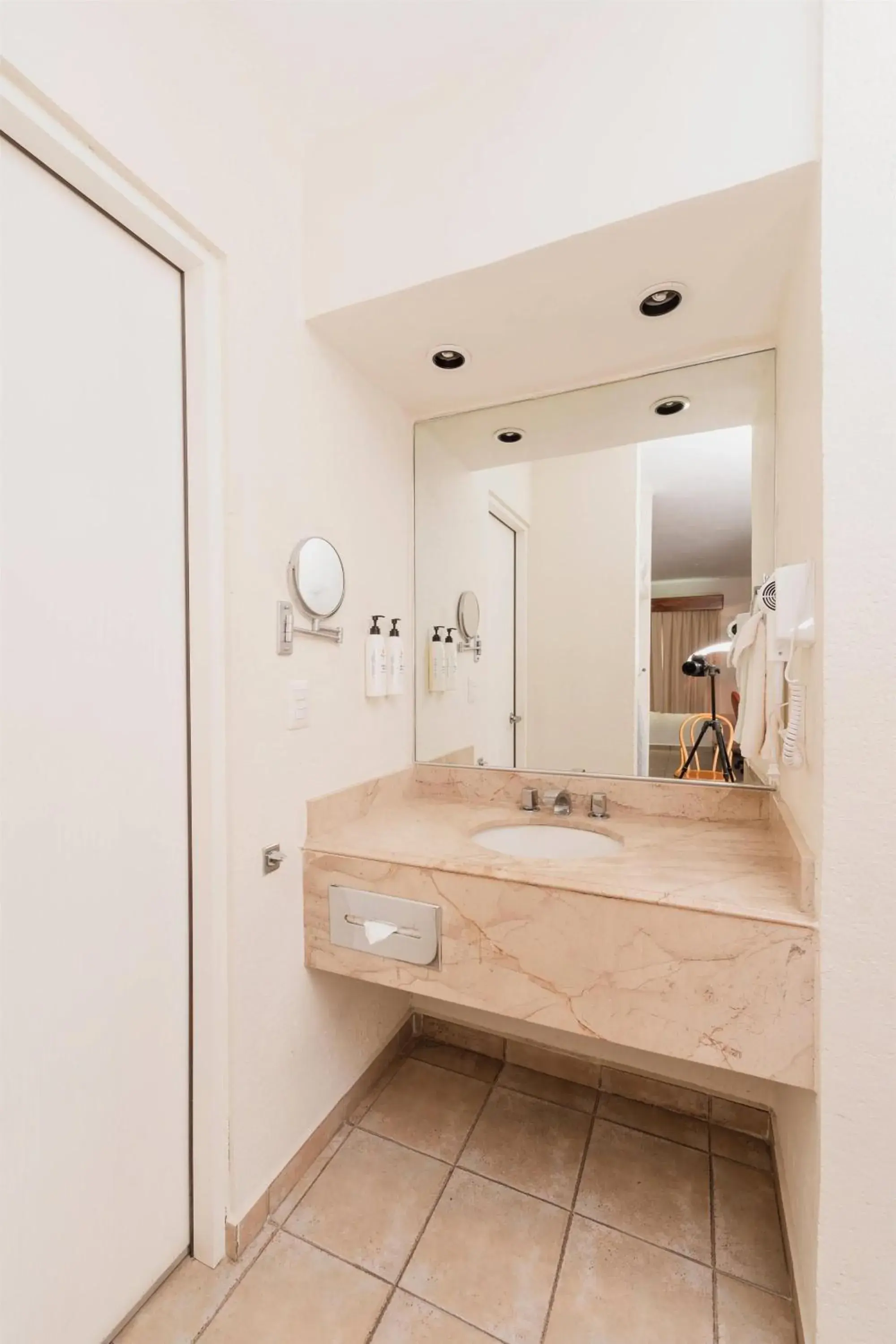 Bedroom in Comfort Inn Tampico Bedroom in Comfort Inn Tampico