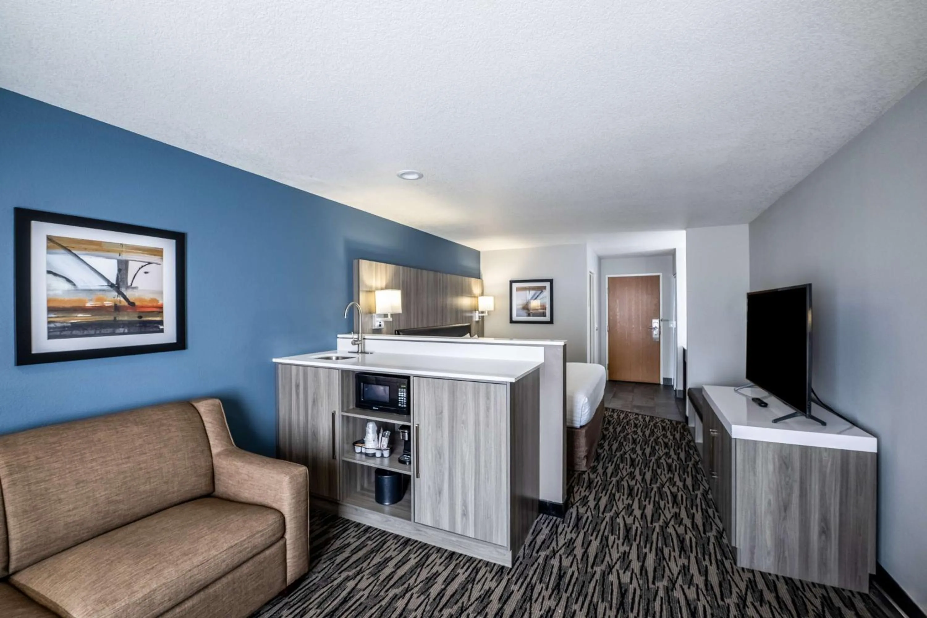 Bedroom in Best Western PLUS Mountain View Auburn Inn