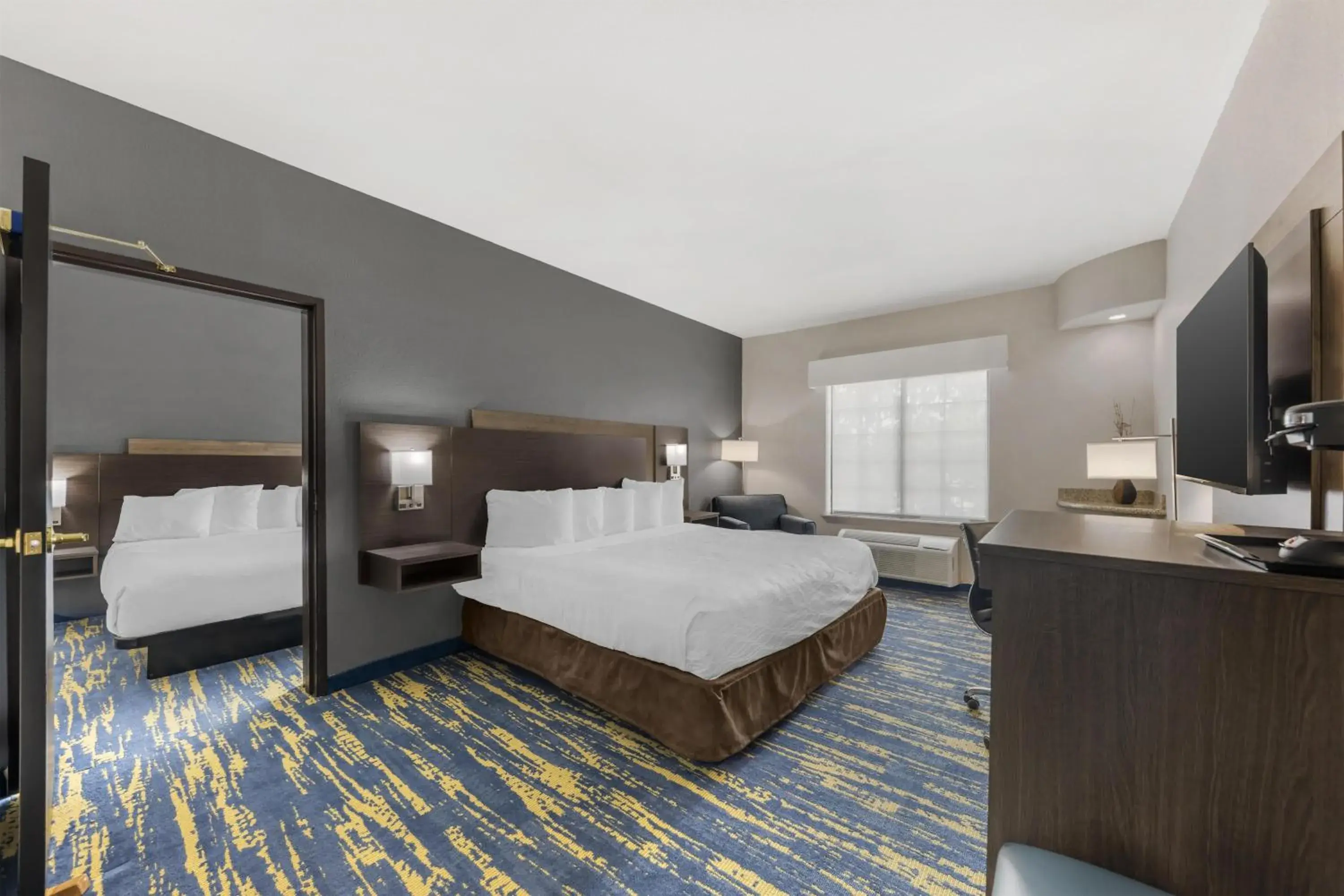 Bedroom, Bed in Best Western Sea World - Lackland AFB NW Hotel & Suites Bedroom, Bed in Best Western Sea World - Lackland AFB NW Hotel & Suites