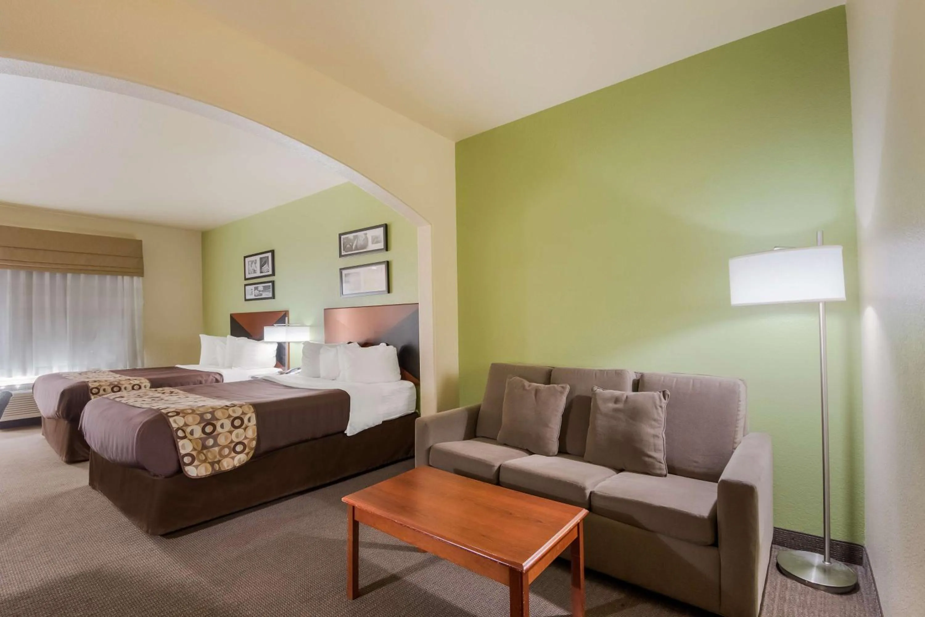 Deluxe Queen Suite in SureStay Plus Hotel by Best Western Near SeaWorld San Antonio