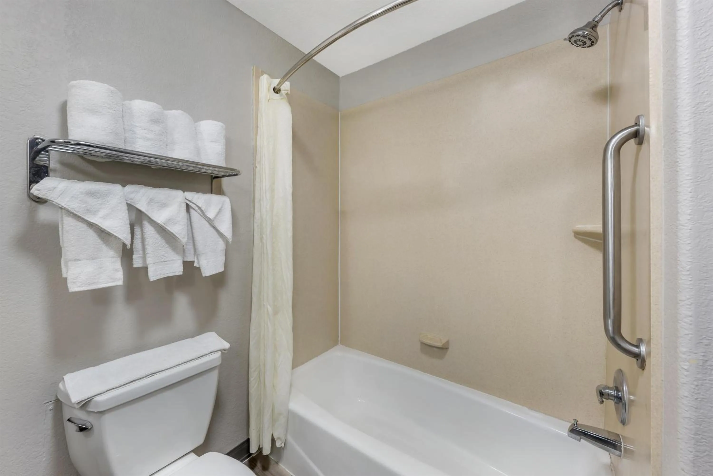 Bathroom in Best Western Sea World - Lackland AFB NW Hotel & Suites