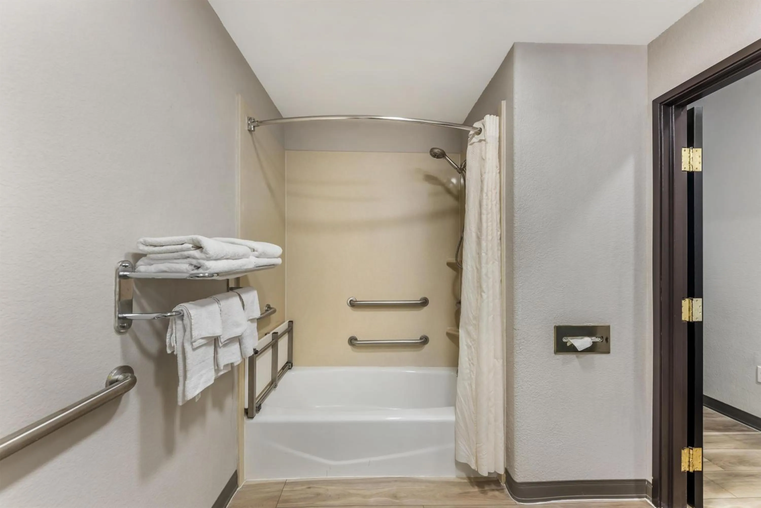 Bathroom in Best Western Sea World - Lackland AFB NW Hotel & Suites