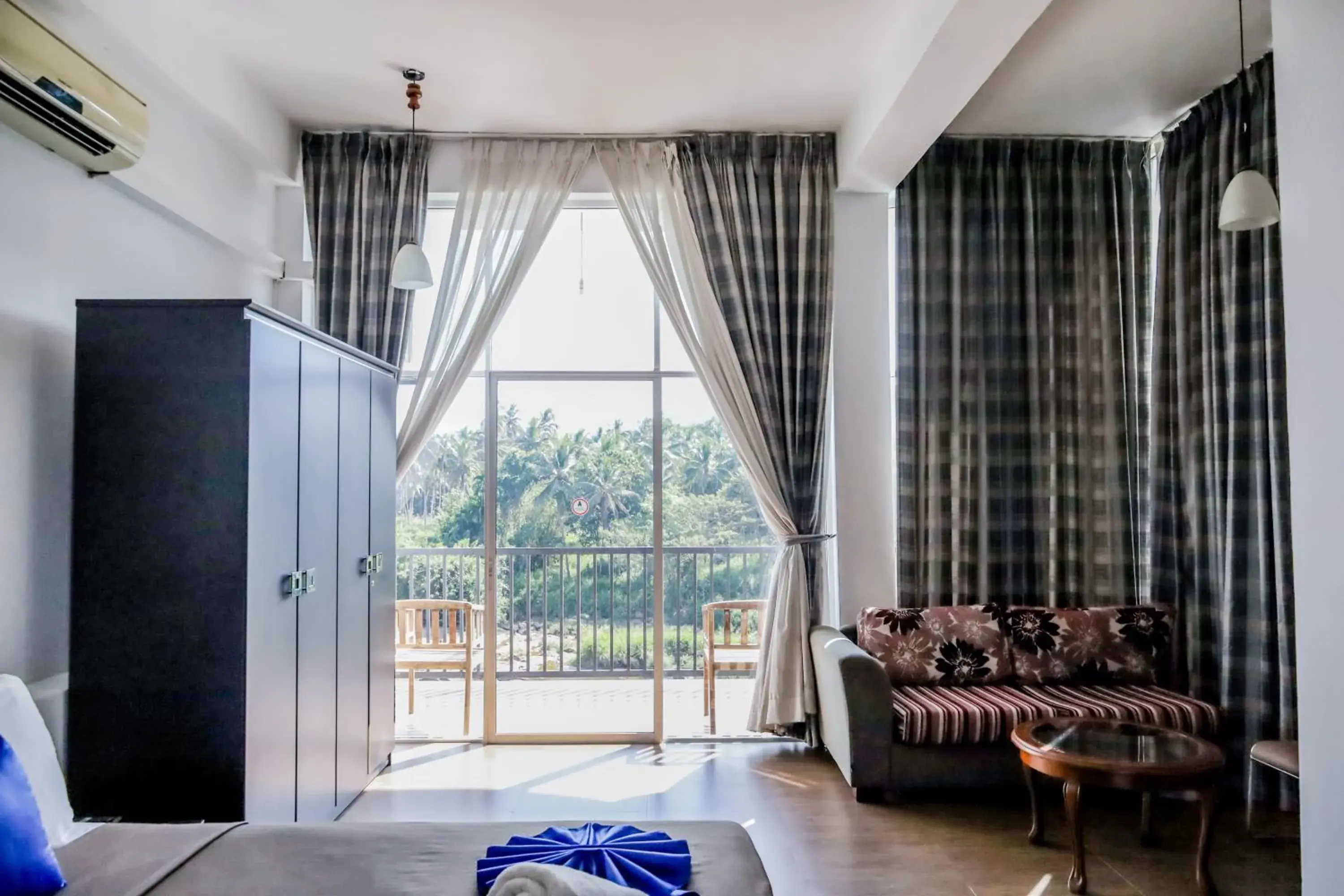 Deluxe Double Room With River view in Hotel Elephant Bay Deluxe Double Room With River view in Hotel Elephant Bay