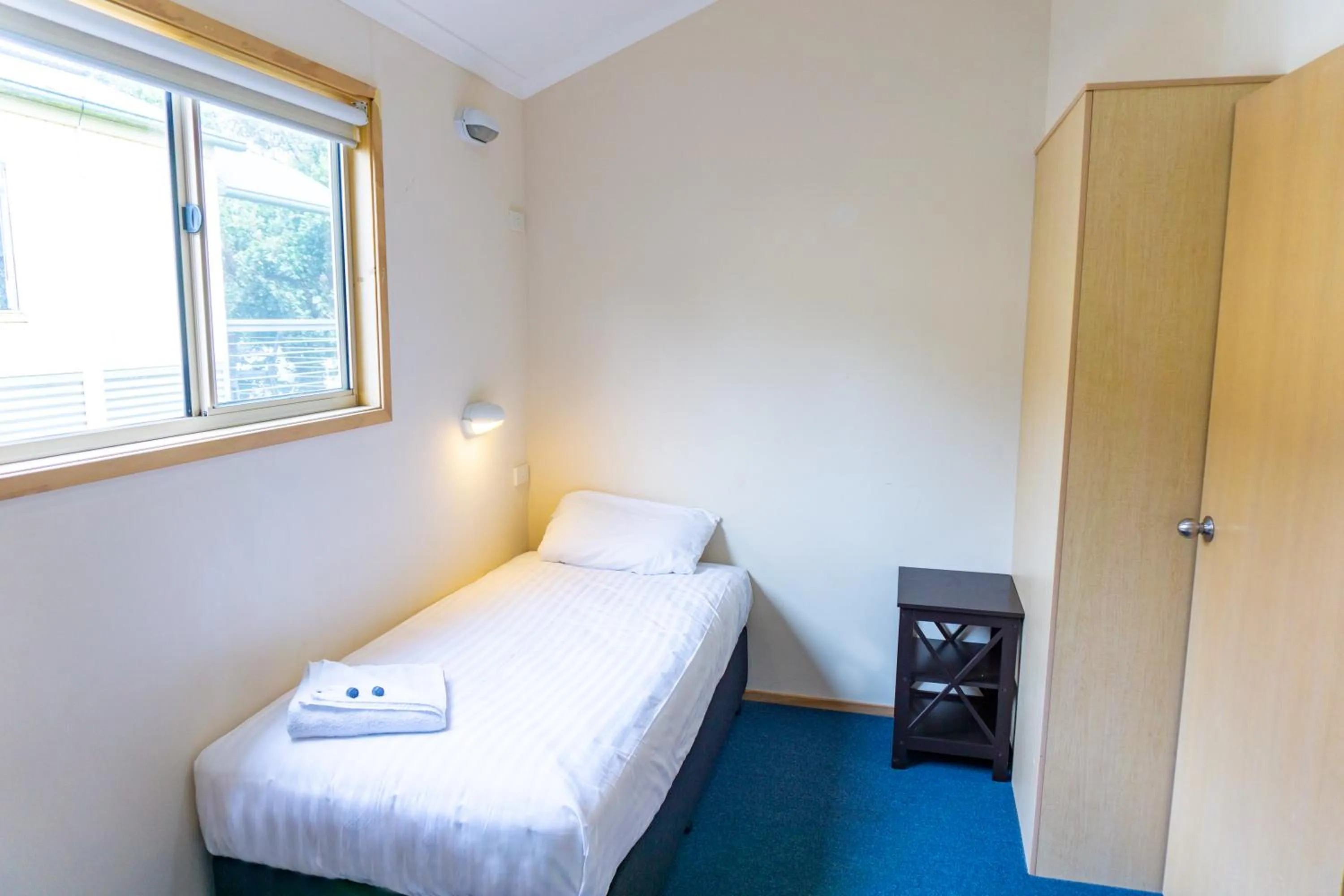 Bed in Thou Walla Sunset Retreat