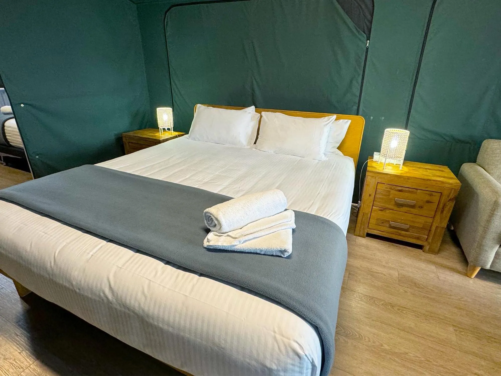 Bed in Thou Walla Sunset Retreat