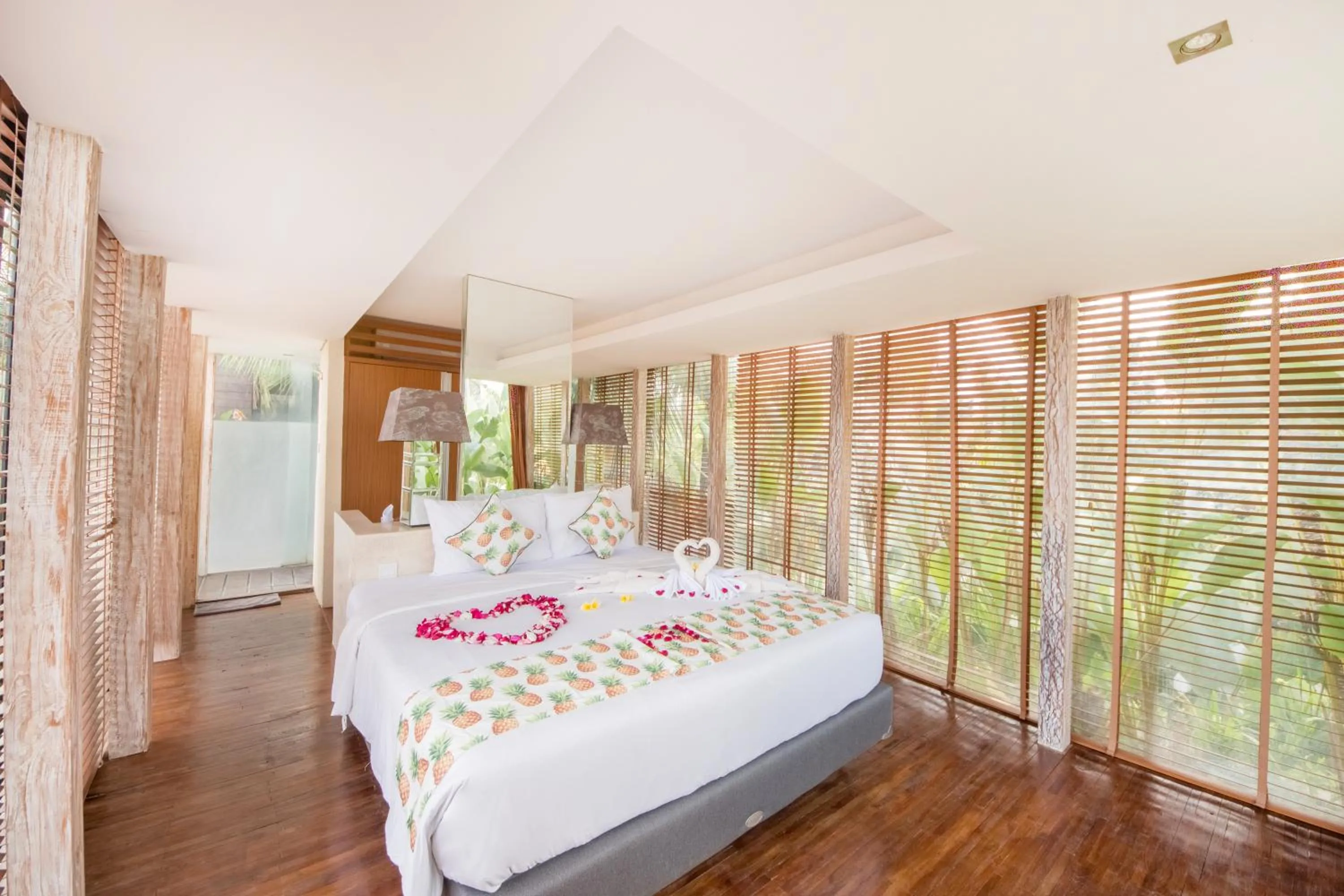 Bed in Villa Madu Canggu
