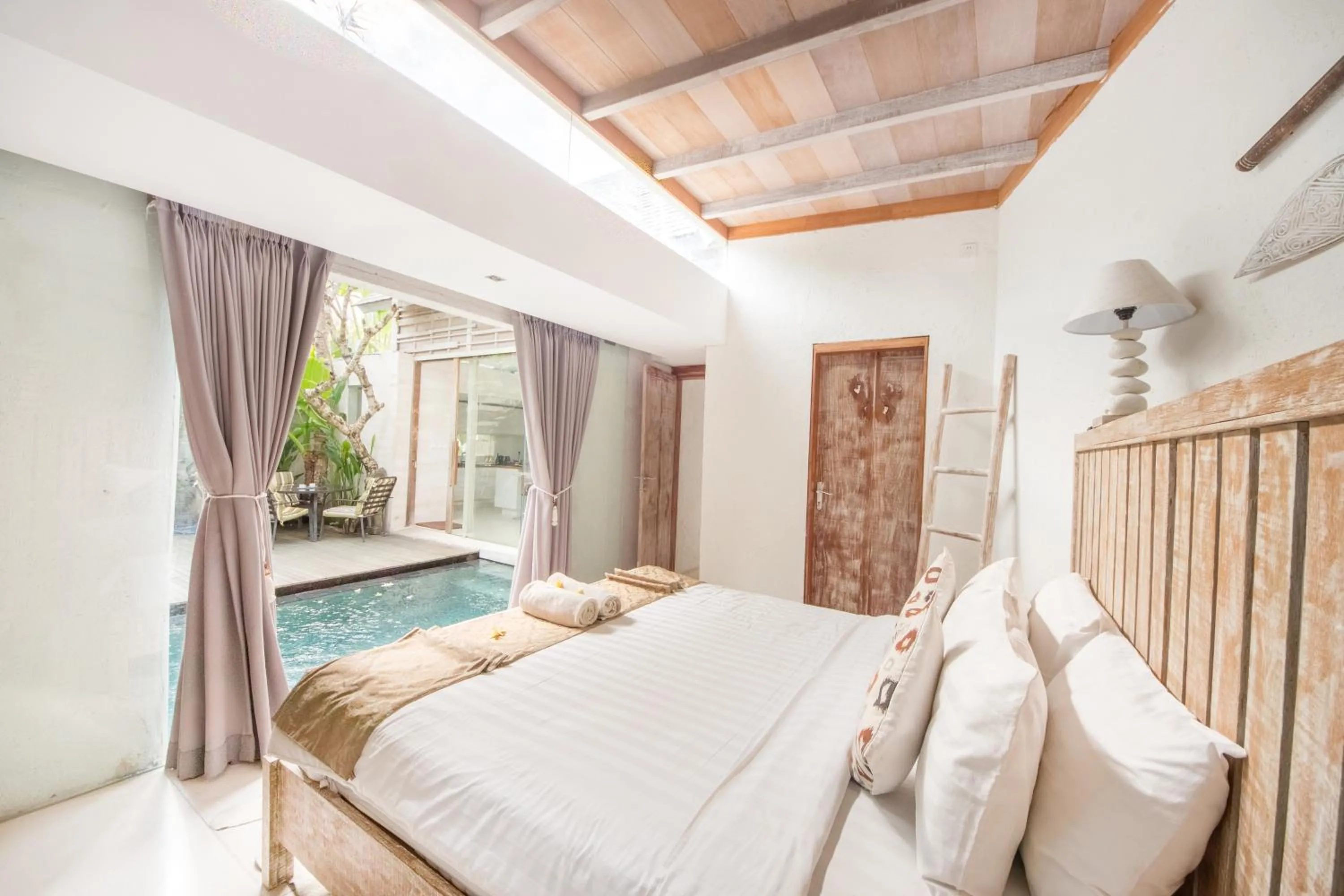 Bed in Villa Madu Canggu