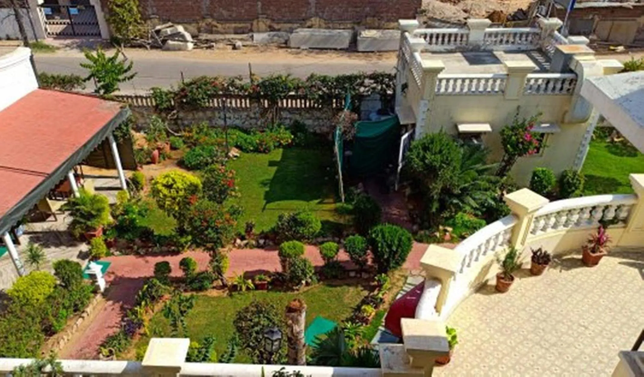 Bird's eye view in Hotel Sugan Niwas Palace