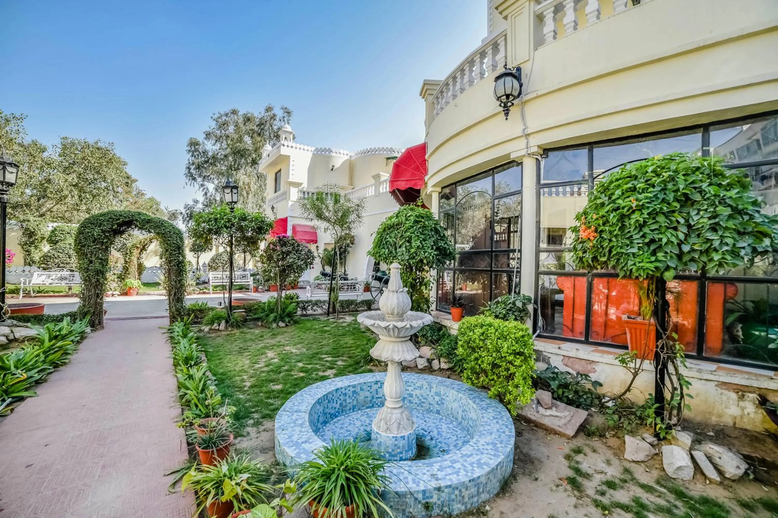 Facade/entrance in Hotel Sugan Niwas Palace