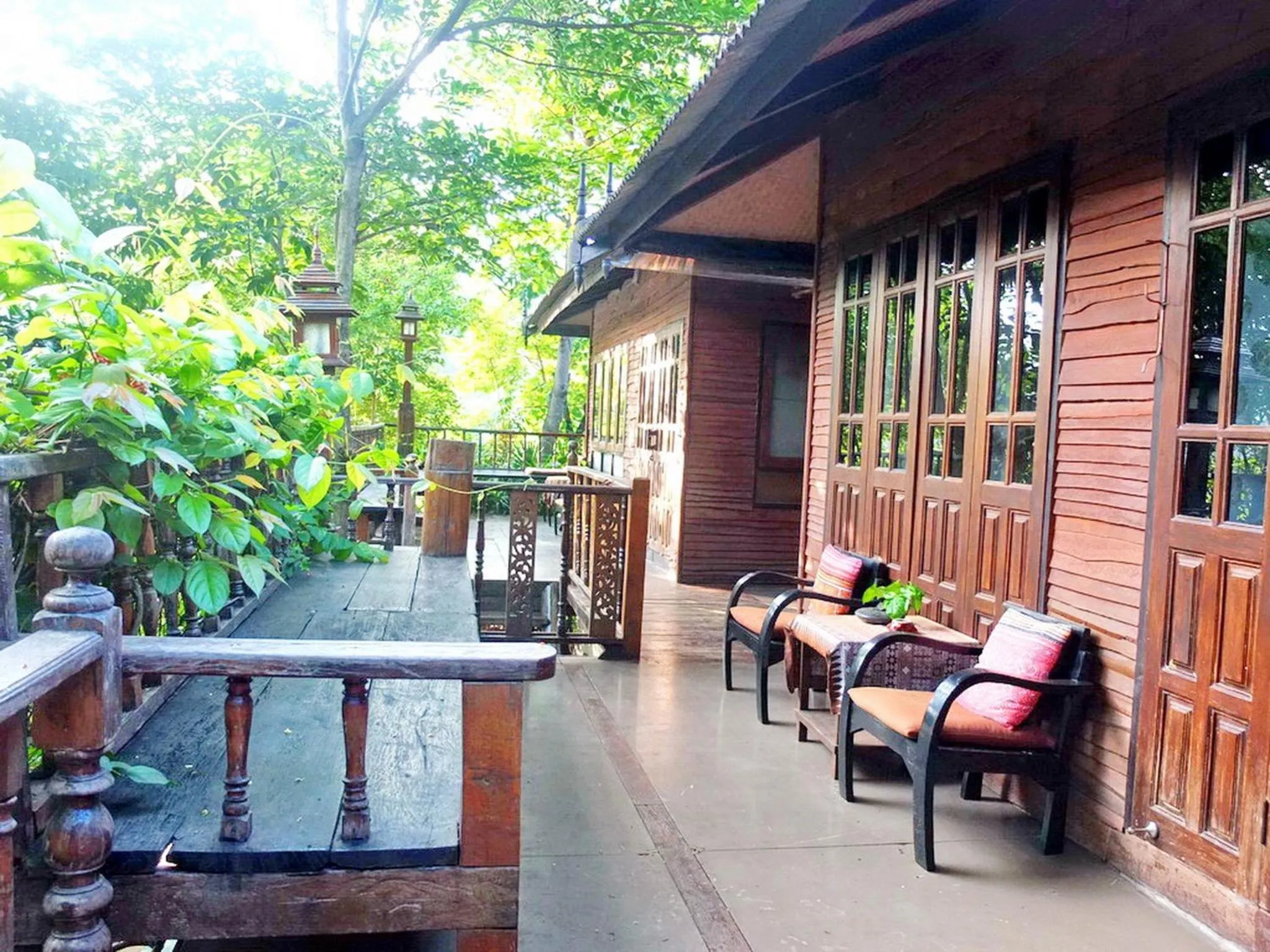 Balcony/Terrace in Baantawan Guesthouse Pai