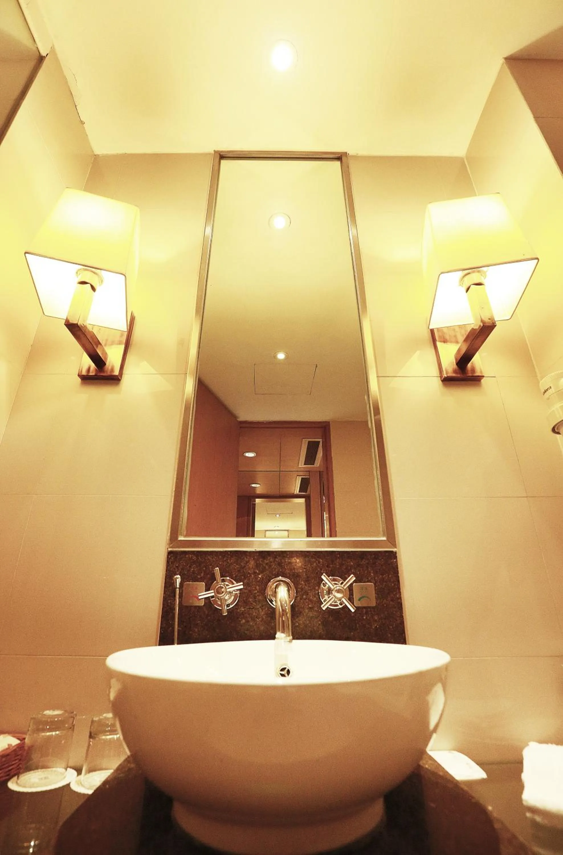 Bathroom in Jinling Resort Nanjing