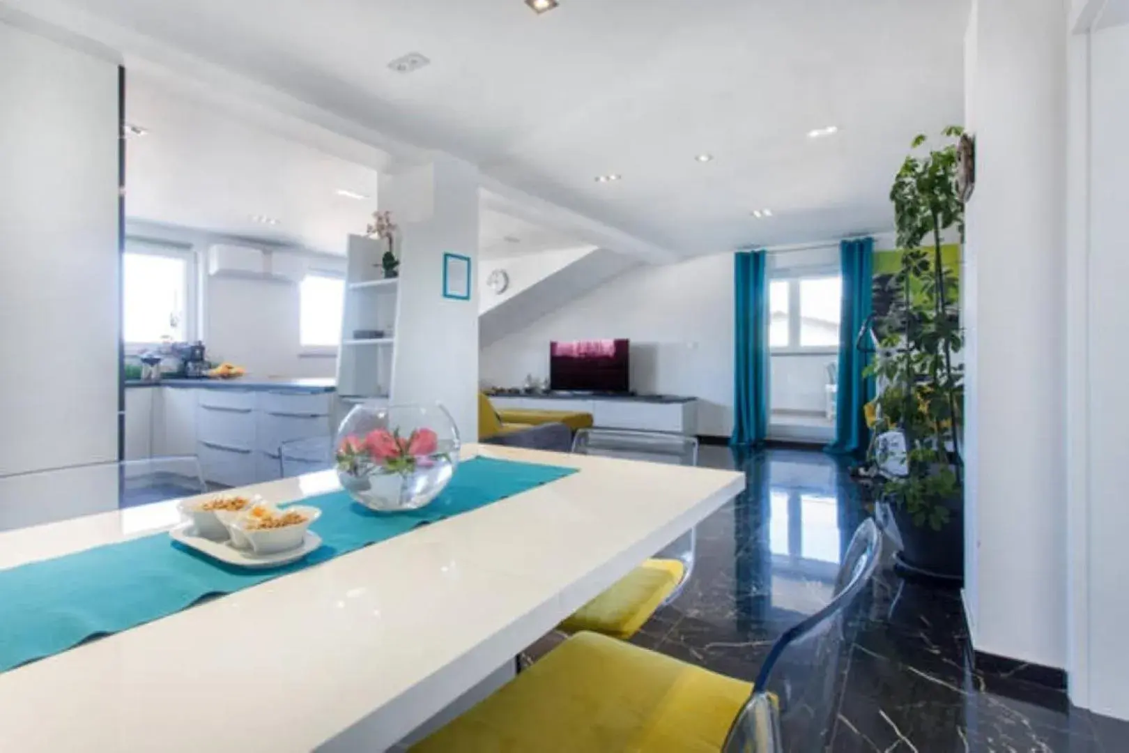 Deluxe Apartment - single occupancy in Patricia House Deluxe Apartment - single occupancy in Patricia House