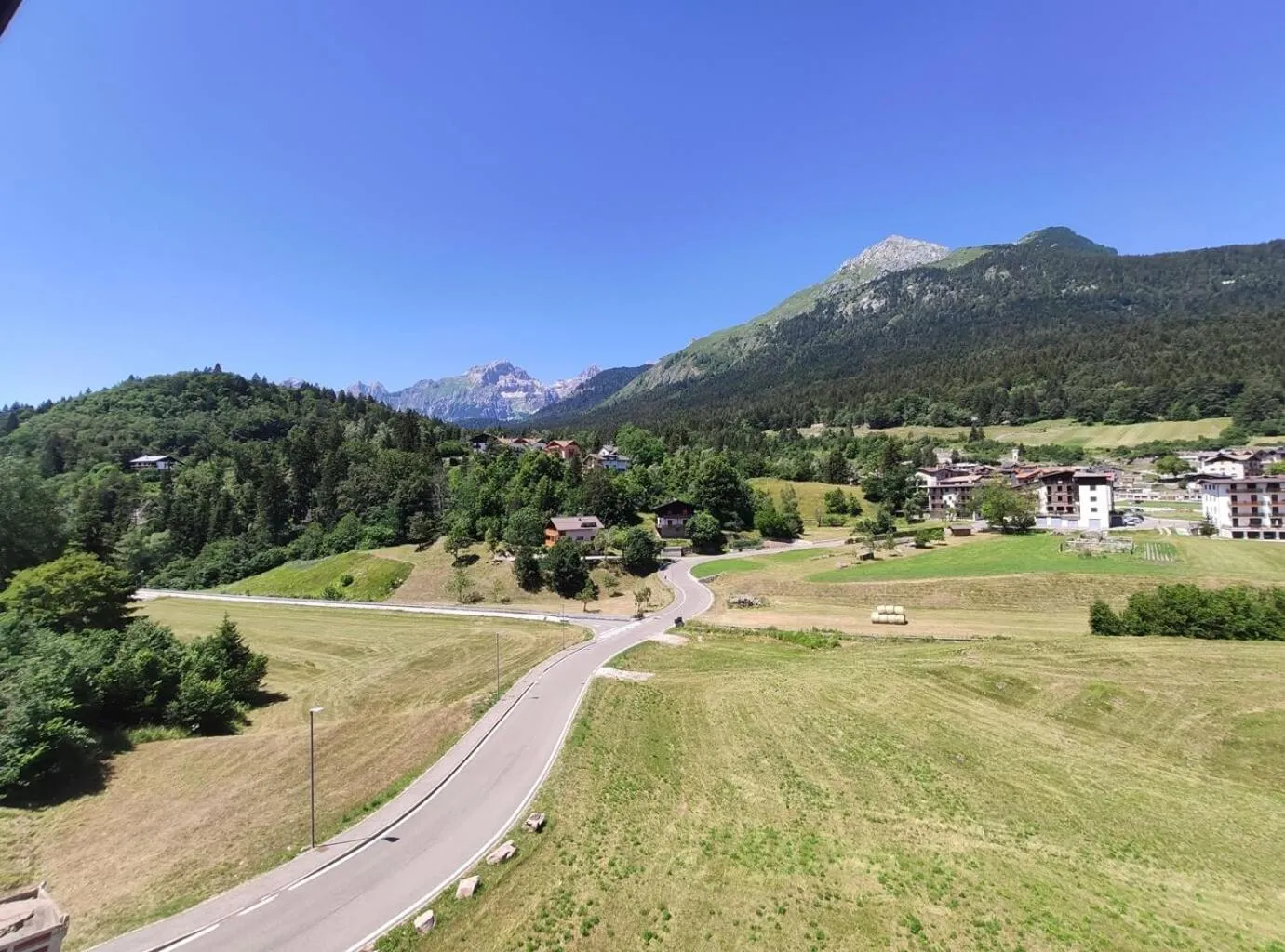 Mountain view in Pier Hotel