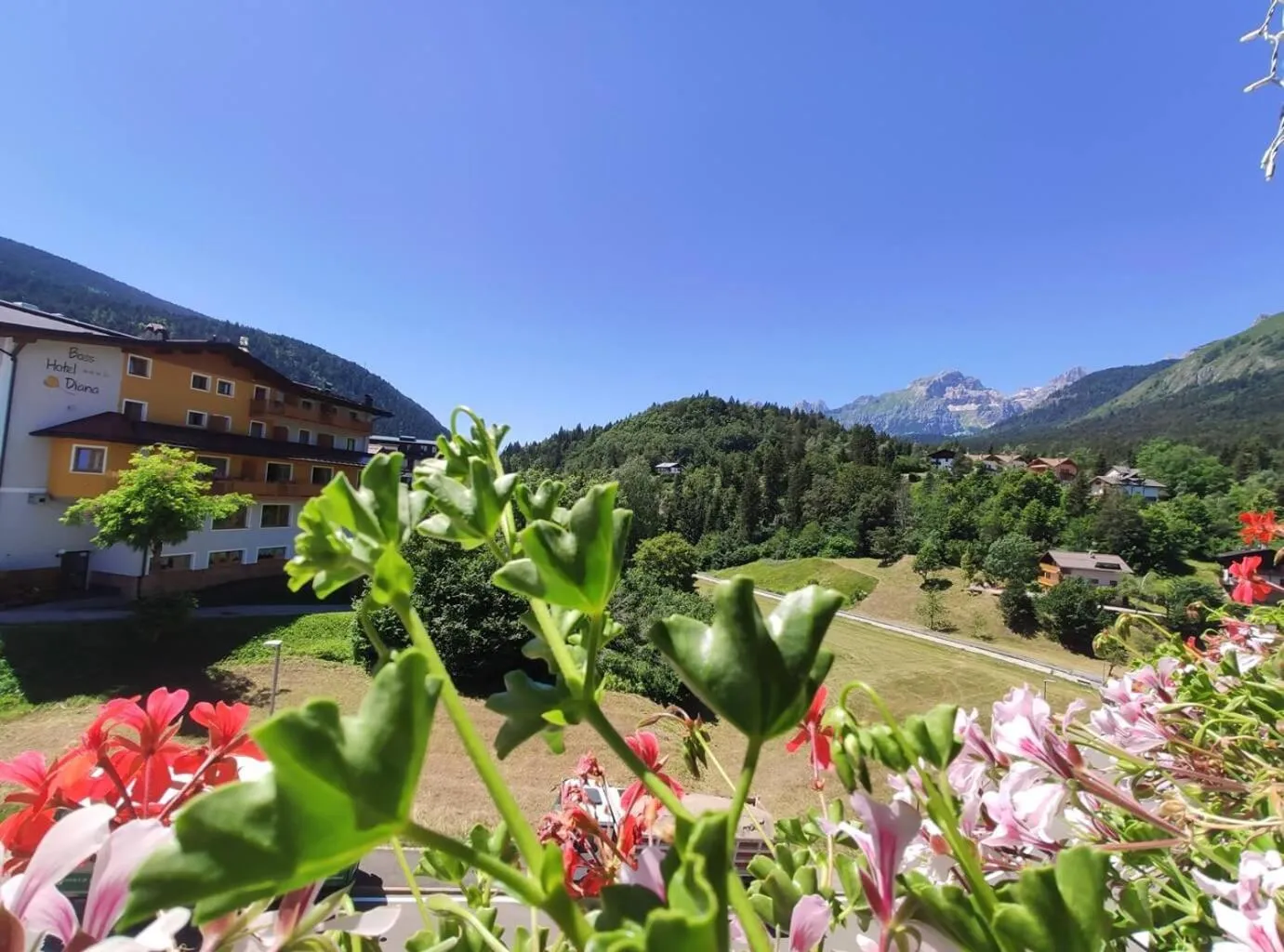 Mountain view in Pier Hotel