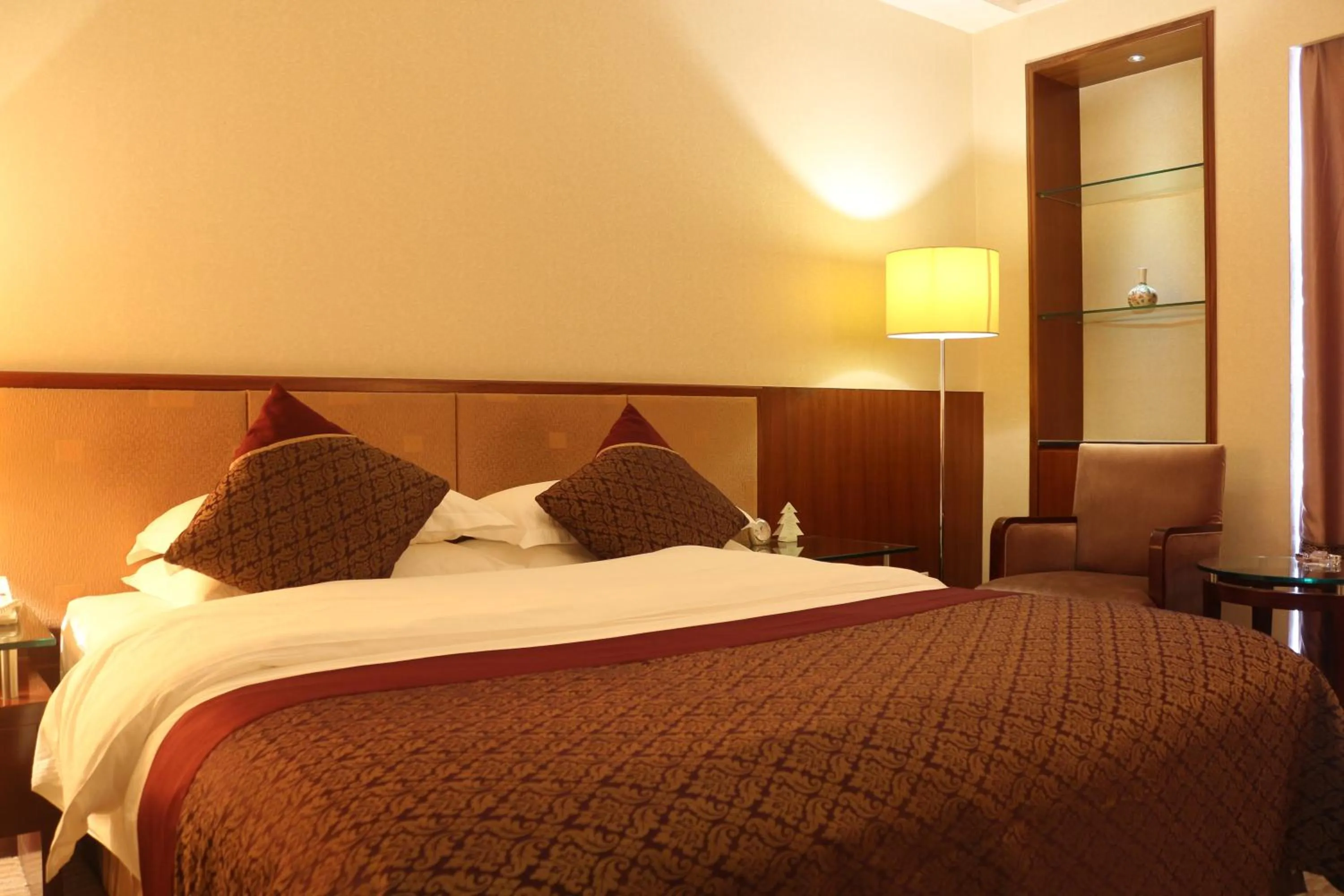 Jinling Jingyuan Plaza