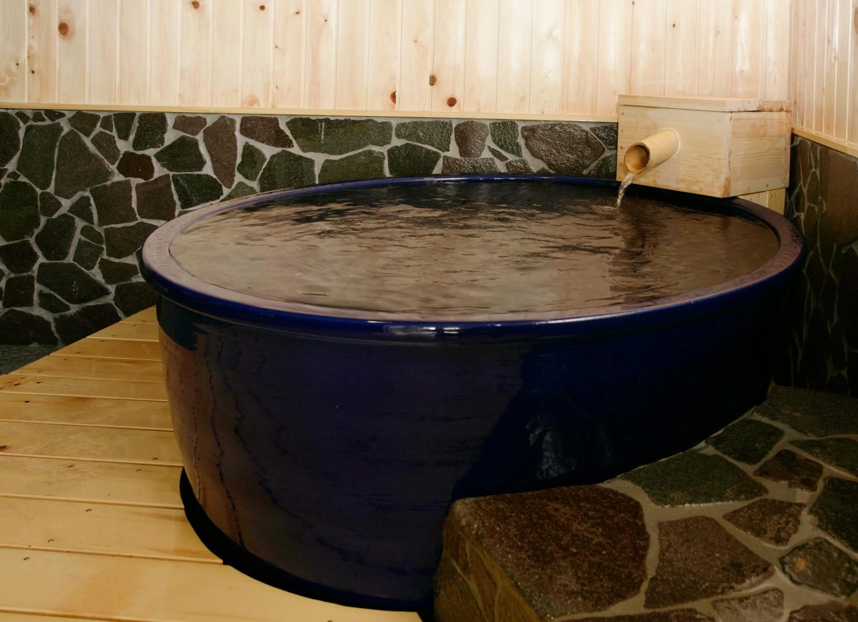 Hot Spring Bath in Wafu-no-Yado MASUYA