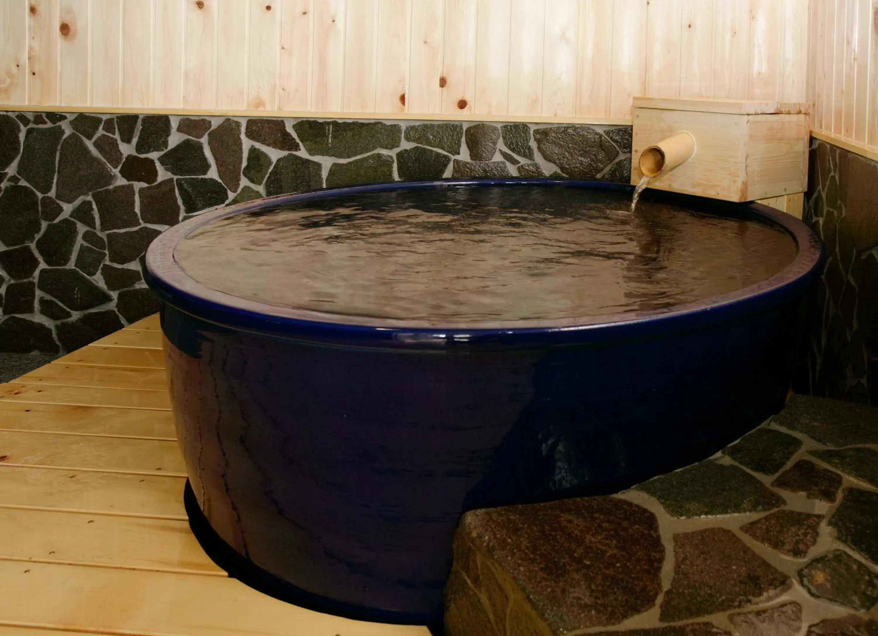 Hot Spring Bath in Wafu no Yado Masuya                                                                             