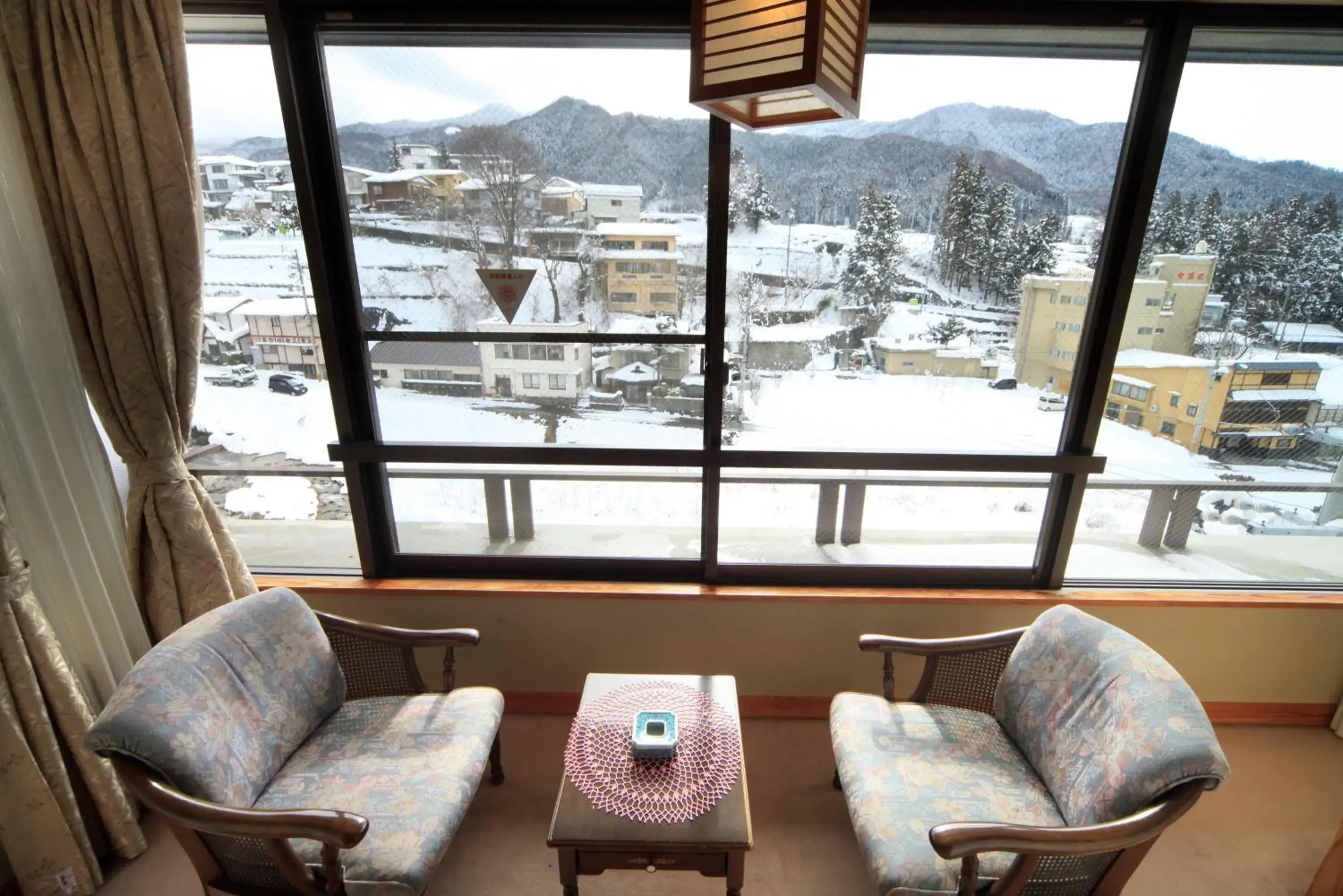 Japanese-Style Room with River View in Wafu no Yado Masuya                                                                             