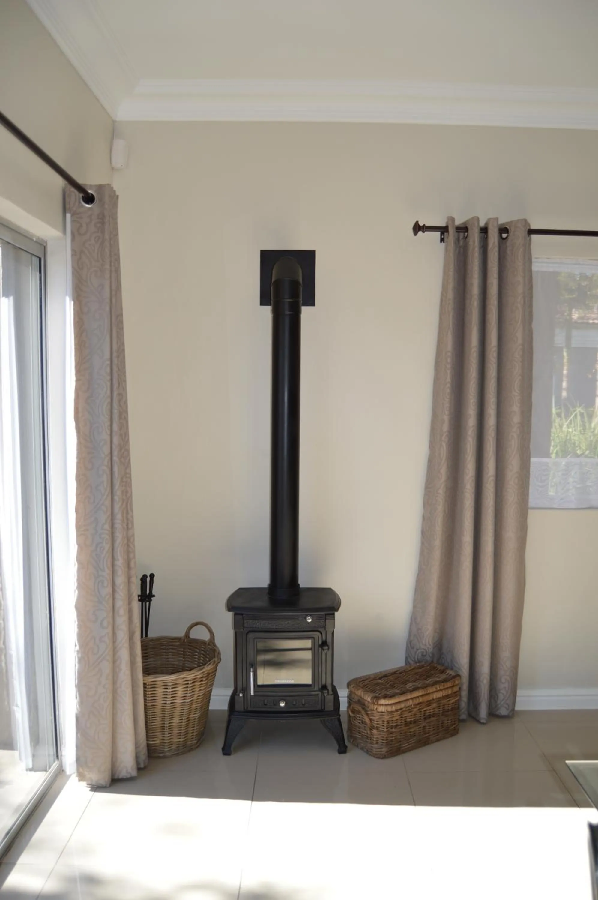 Decorative detail in African Palm Cottage and Guesthouse