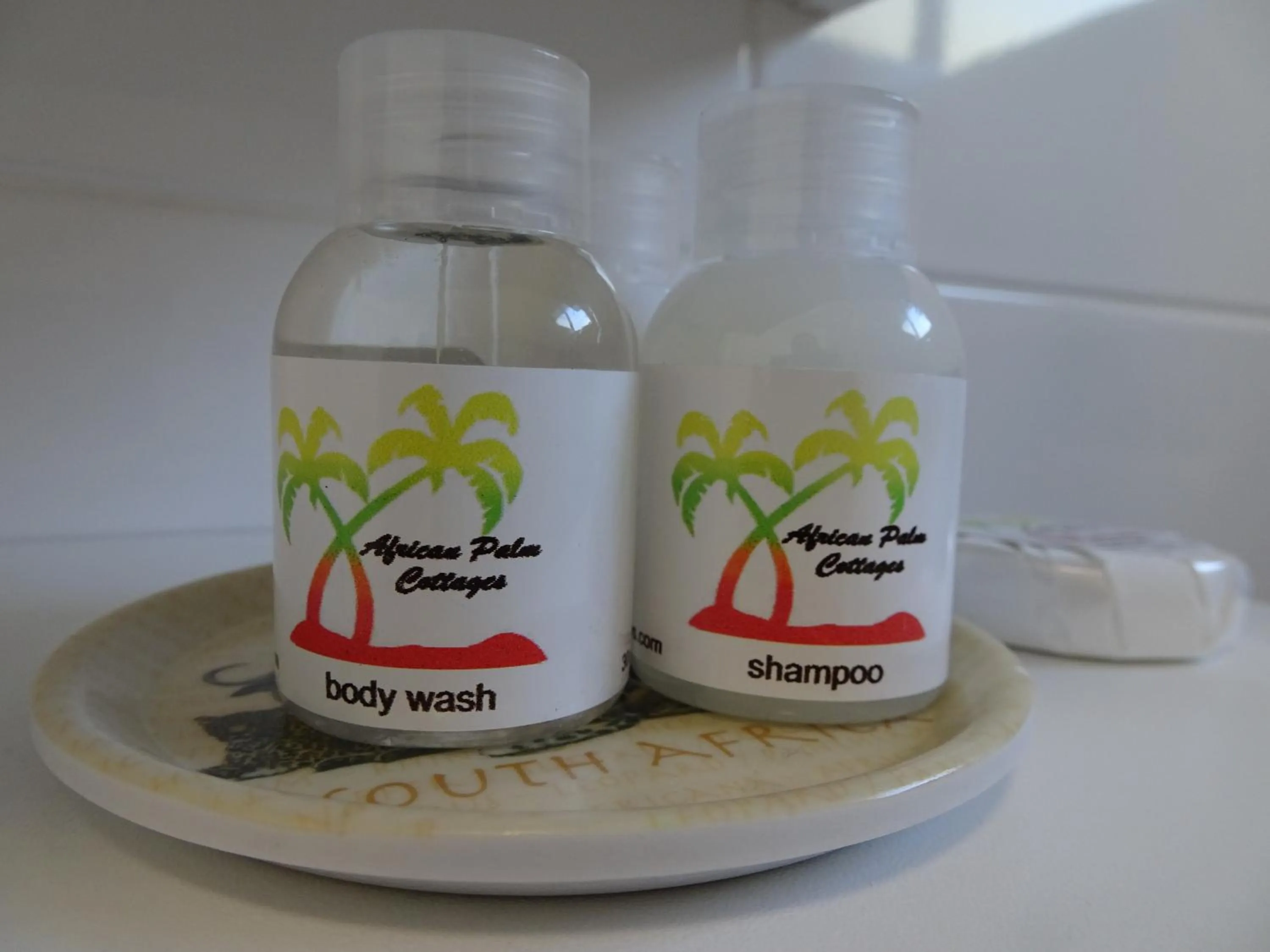 Bathroom in African Palm Cottage and Guesthouse