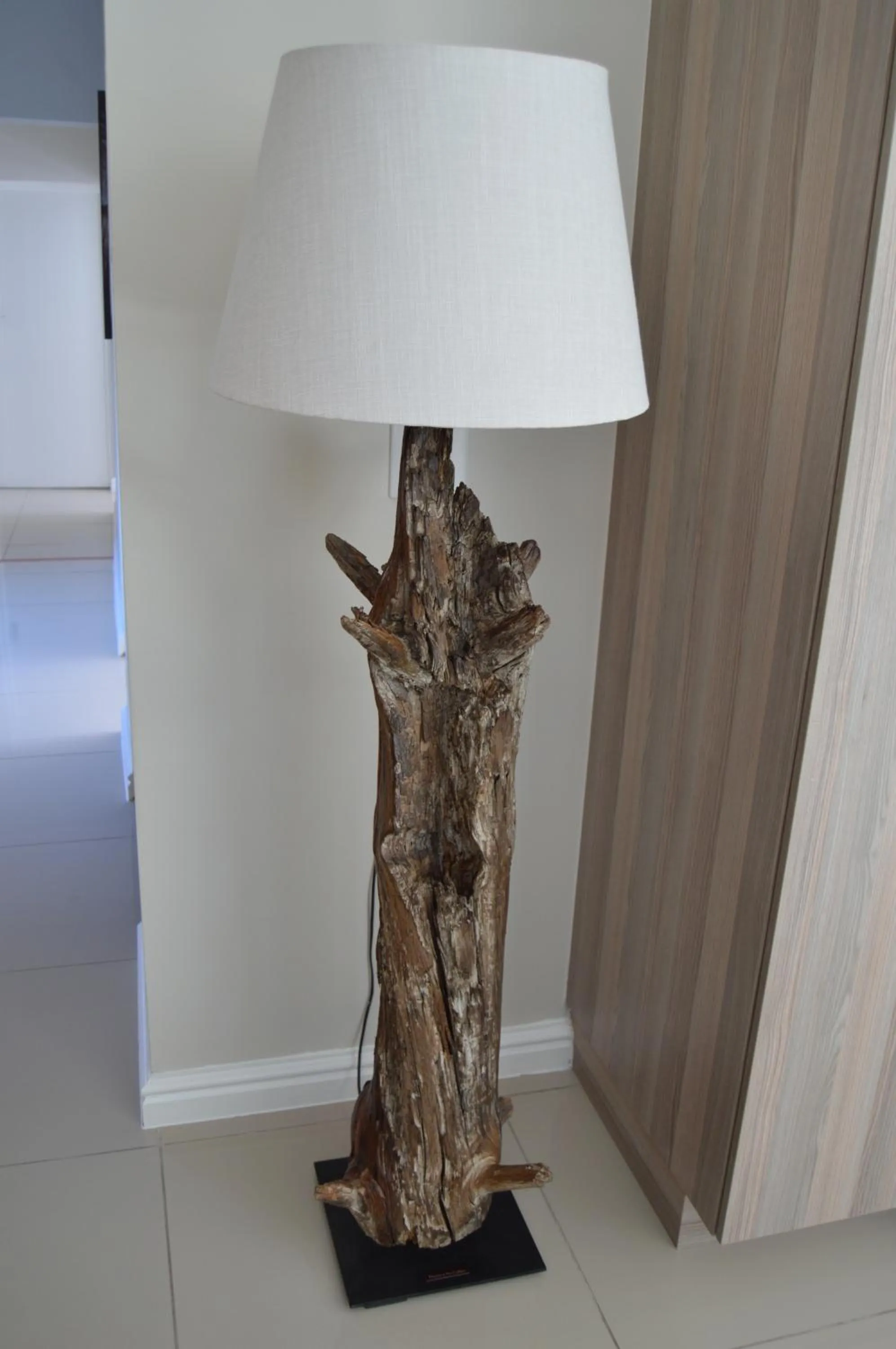 Decorative detail in African Palm Cottage and Guesthouse