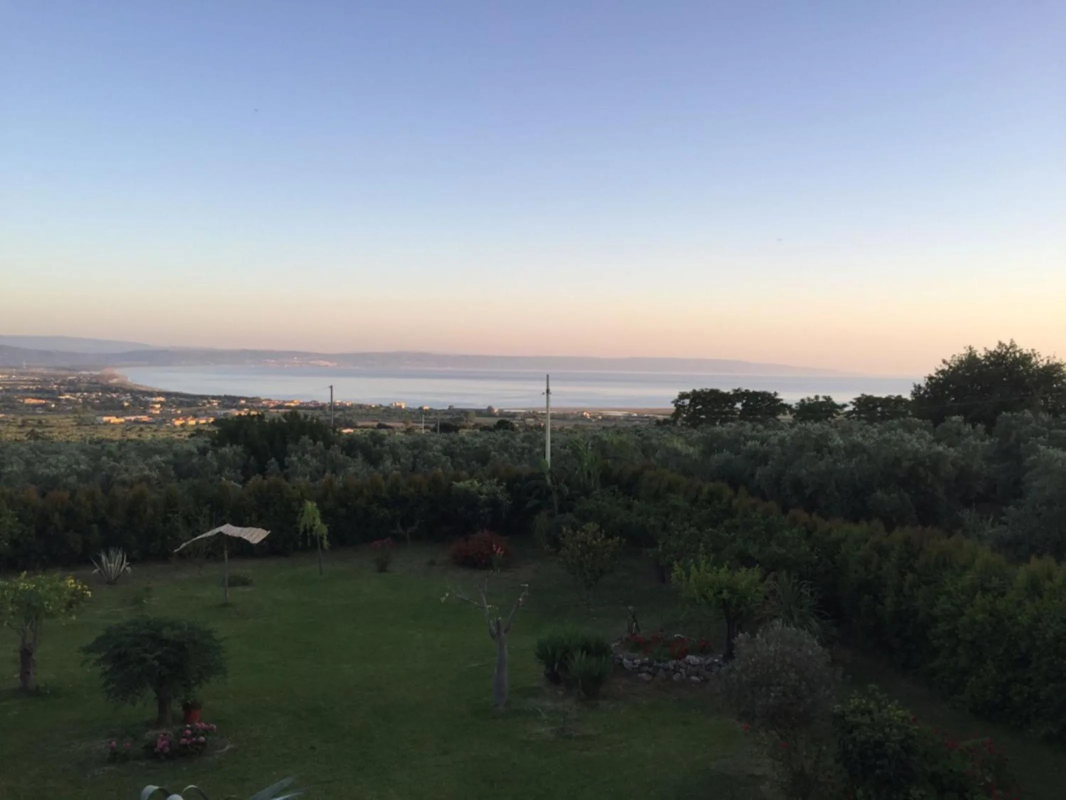 Garden view in Lo sguardo sul golfo