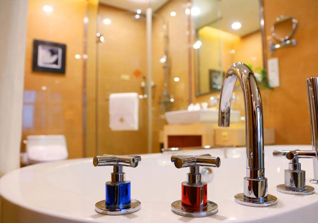 Toilet in Hongrui Jinling Grand Hotel Hefei