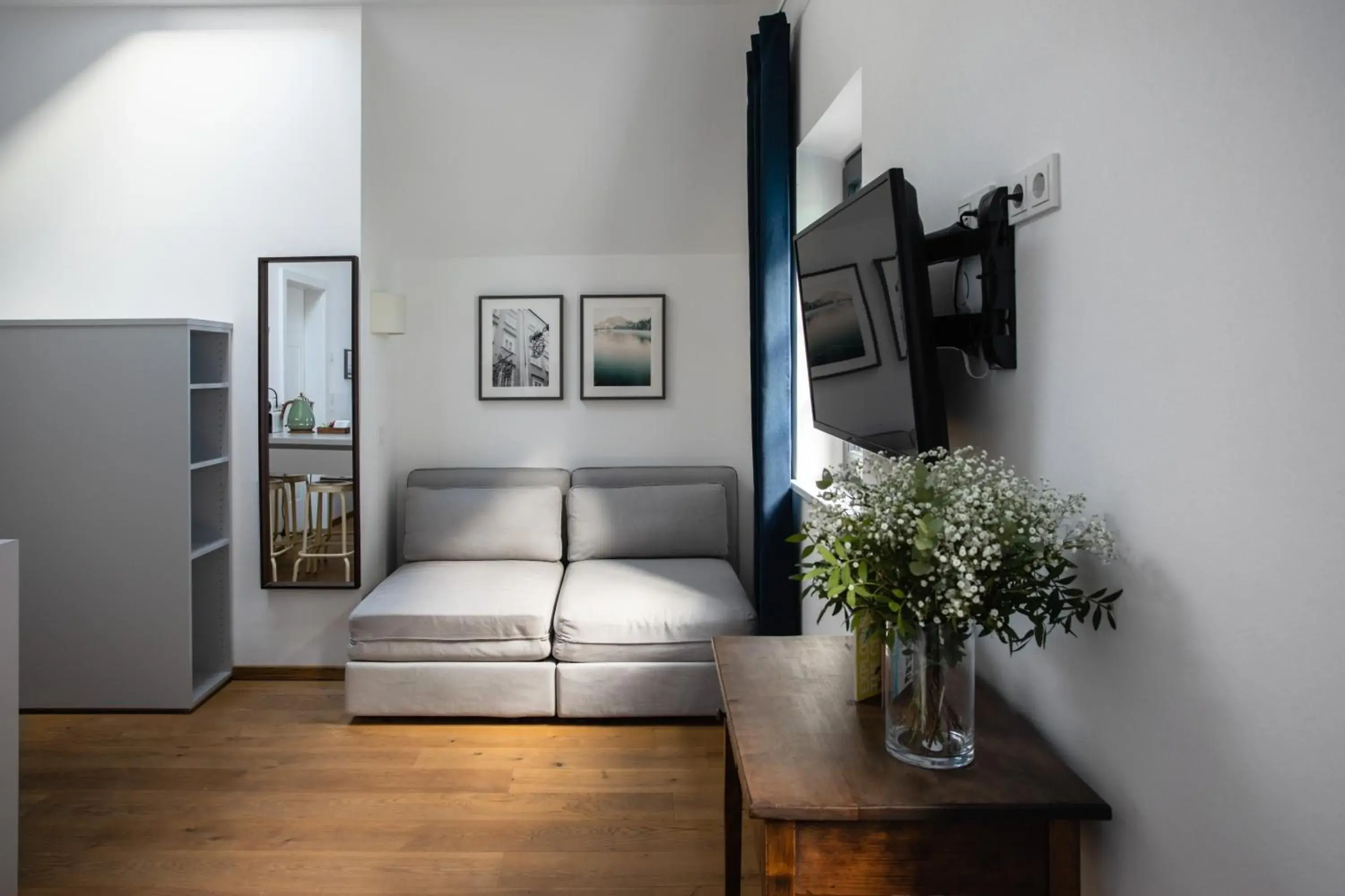 Large Studio with Kitchen and Sofa Bed in Numa Salzburg Nora Large Studio with Kitchen and Sofa Bed in Numa Salzburg Nora