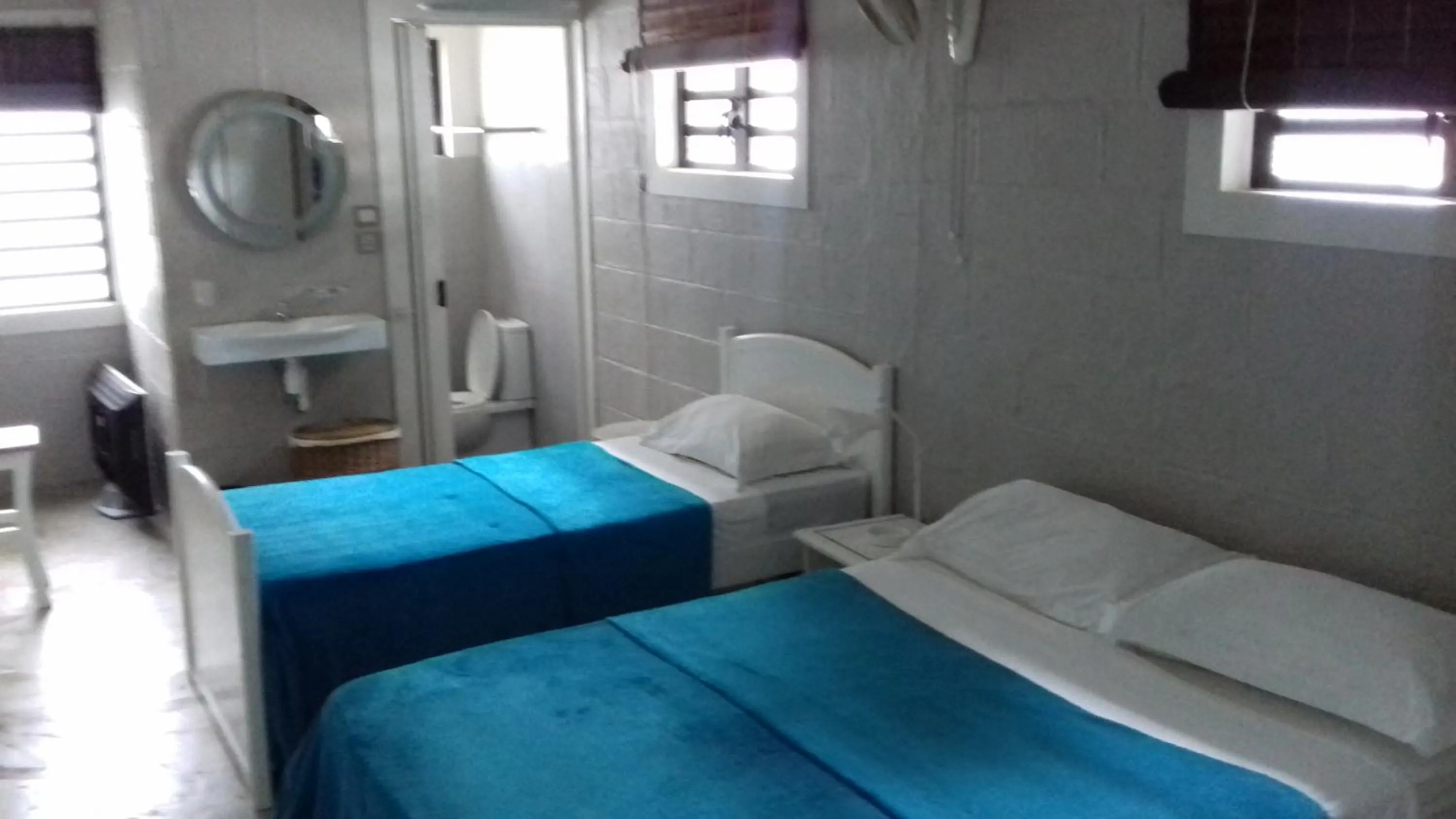 Bedroom, Bed in La grange de G.