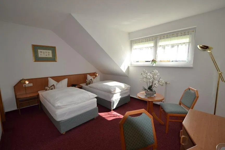 Photo of the whole room, Bed in Hotel & Restaurant Zur Linde