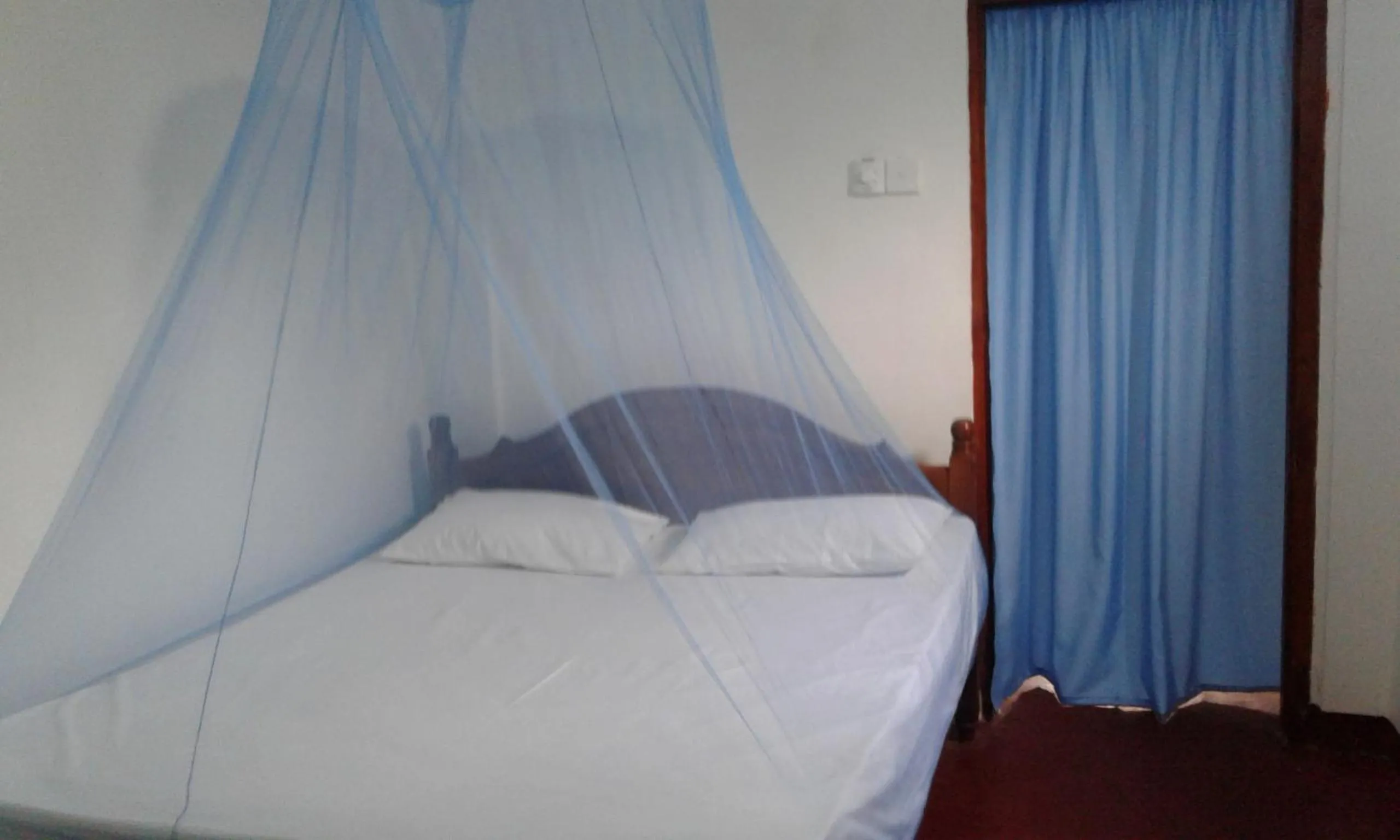 Budget Double Room in Ocean edge villa