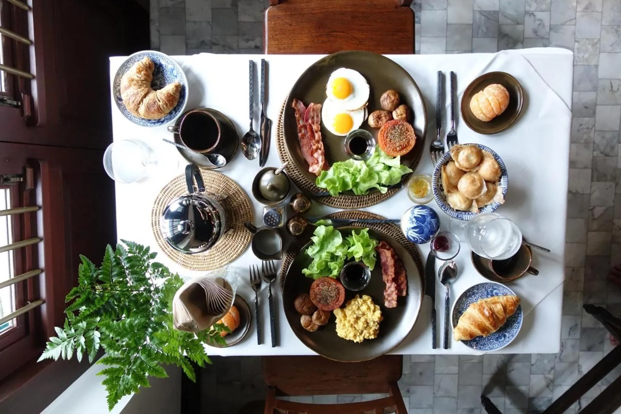Breakfast in 1905 Heritage Corner