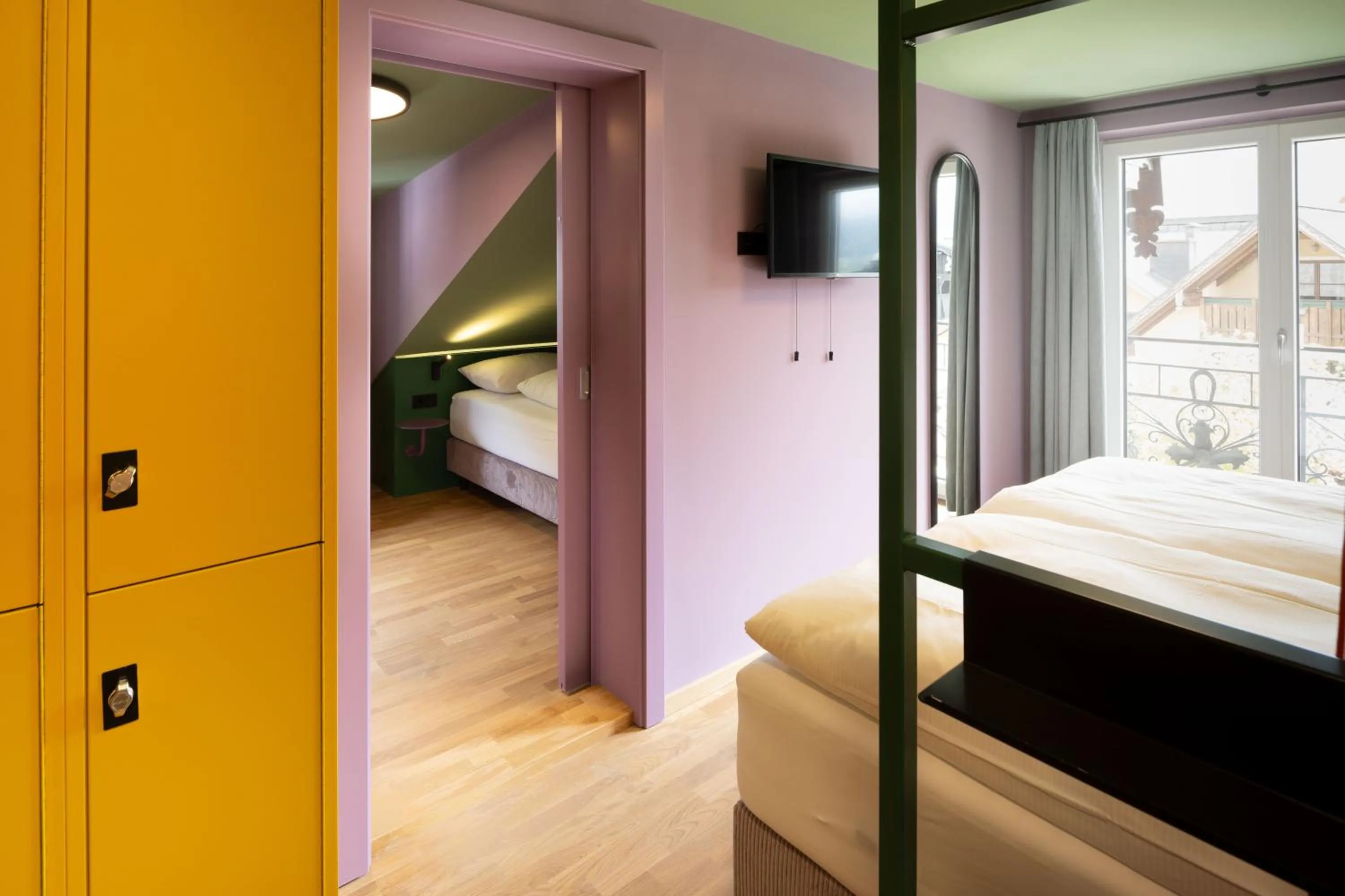 Photo of the whole room, Bed in Schwarzes Rössl