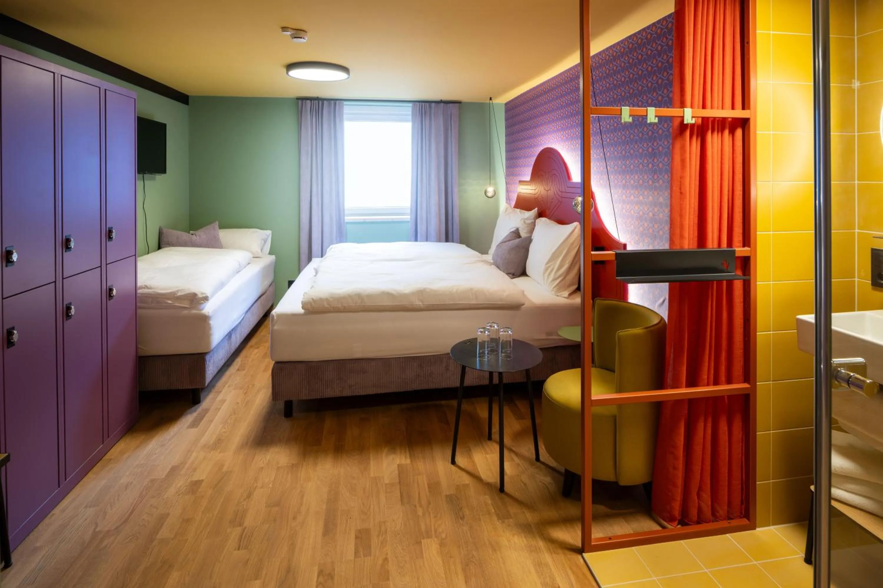 Photo of the whole room, Bed in Schwarzes Rössl