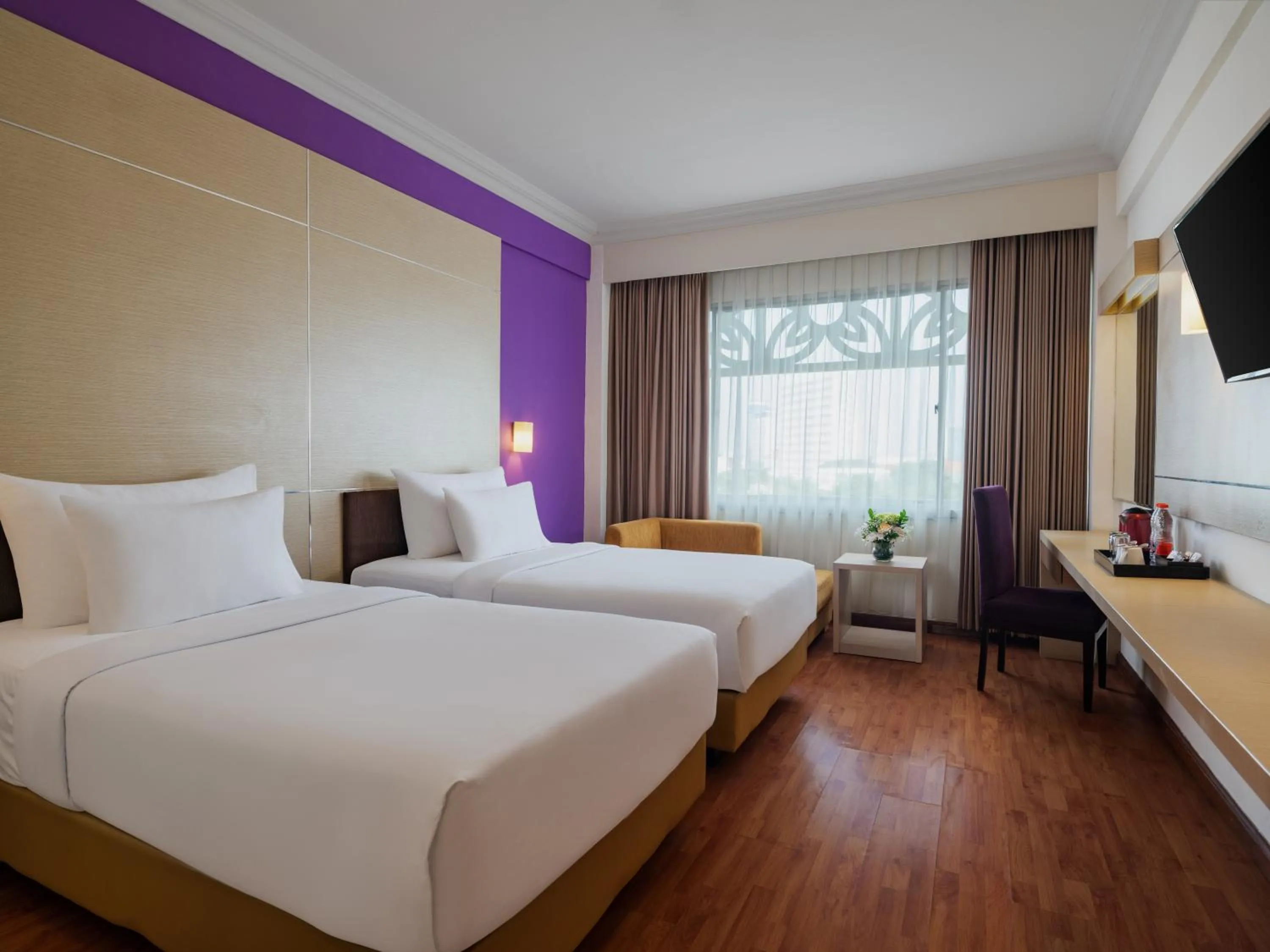Bed in Grand Inna Tunjungan Hotel Surabaya