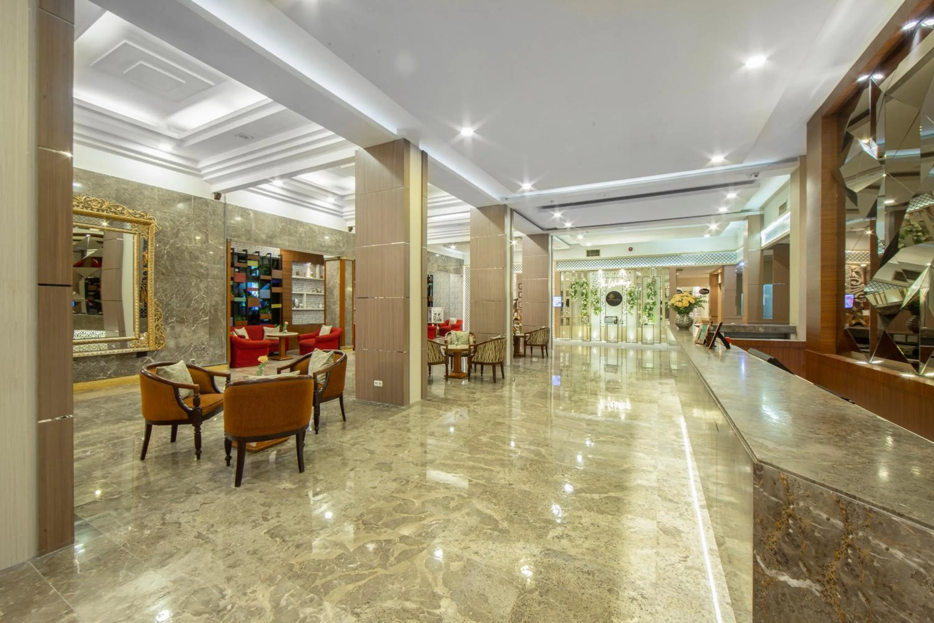 Lobby or reception in Grand Inna Tunjungan Hotel Surabaya