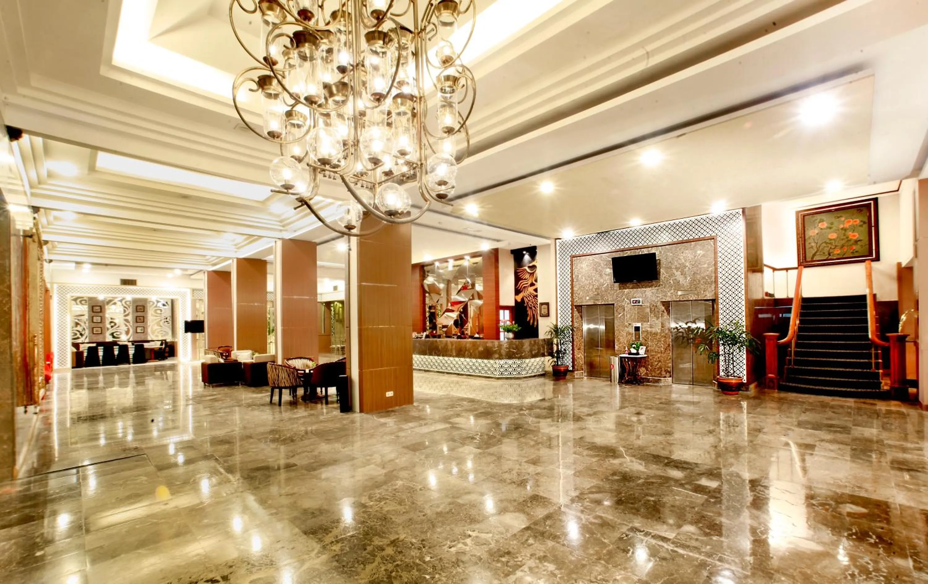 Lobby or reception in Grand Inna Tunjungan Hotel Surabaya