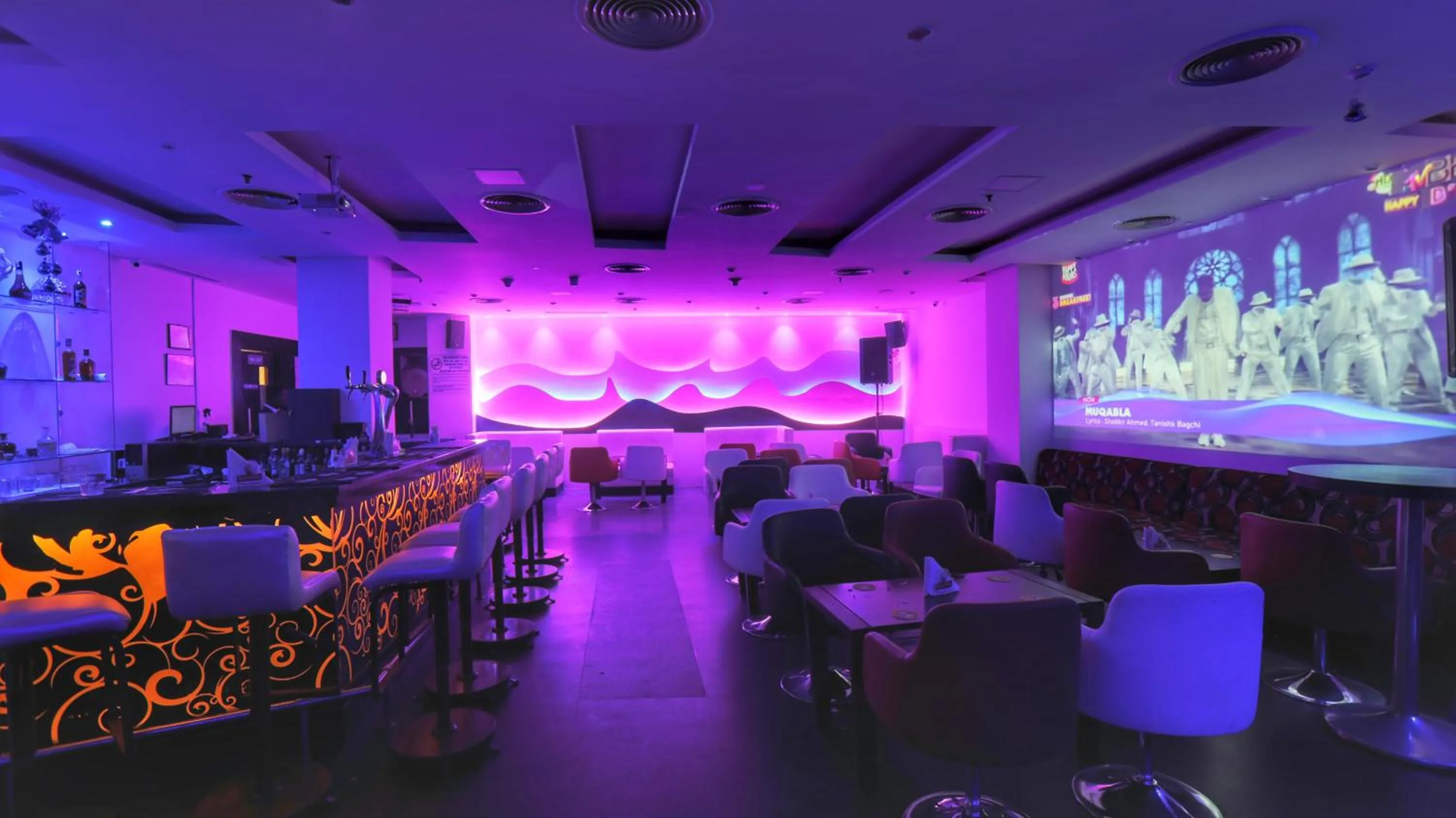 Lounge or bar in Quality Inn Sabari