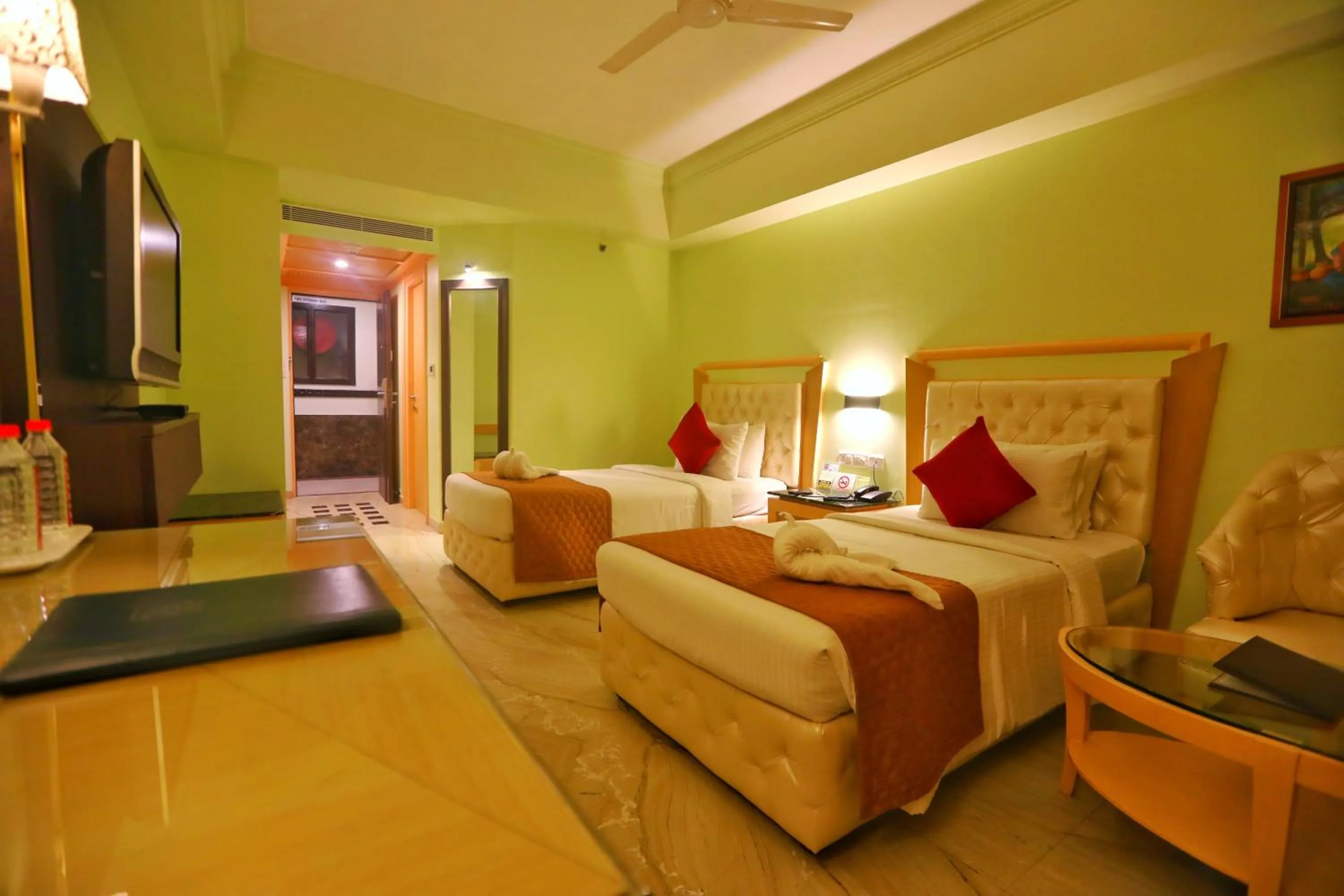 Photo of the whole room in Quality Inn Sabari