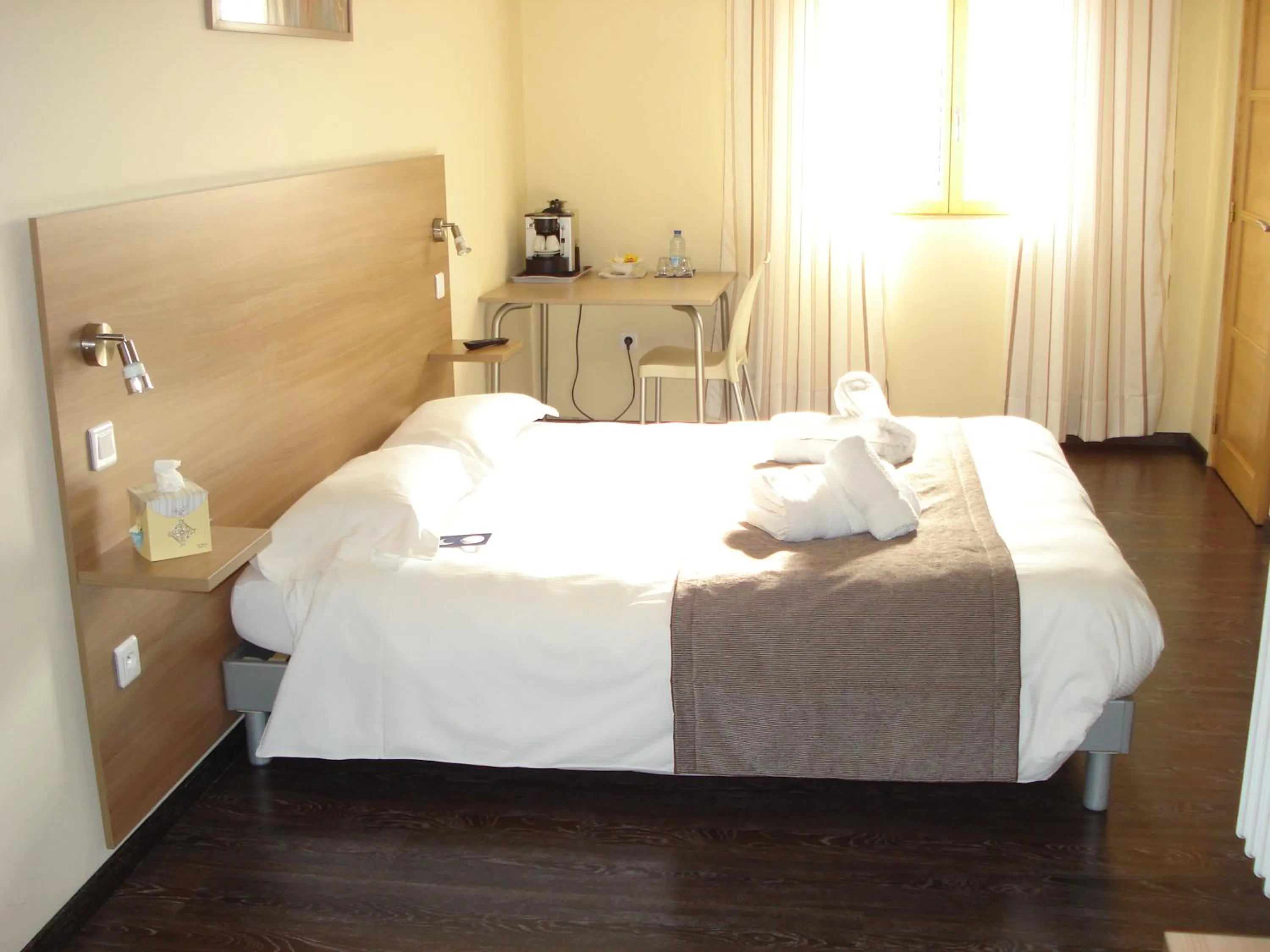 Comfort Double Room in La Tour Des Lys