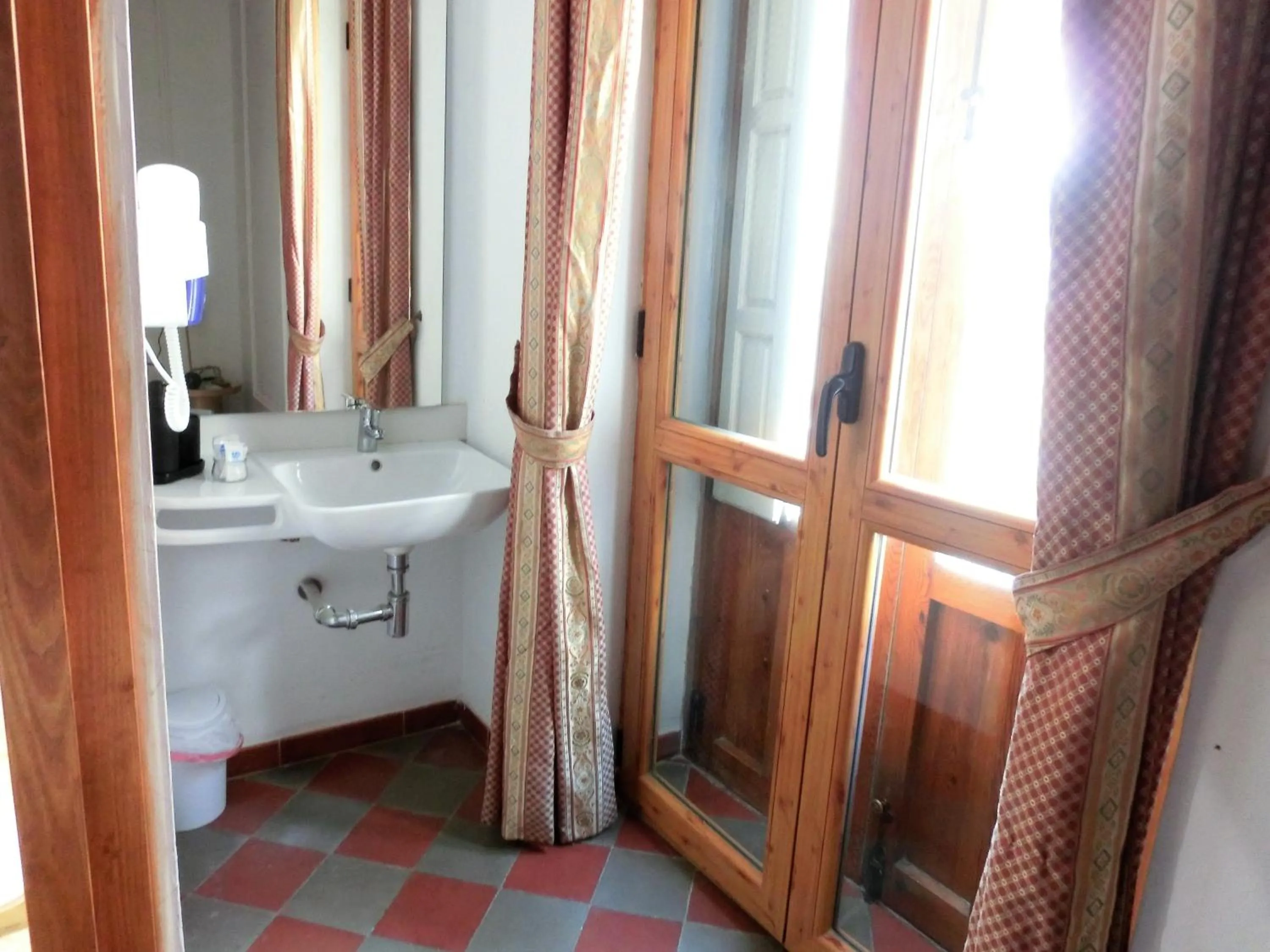 Toilet in Les Monges Palace Boutique