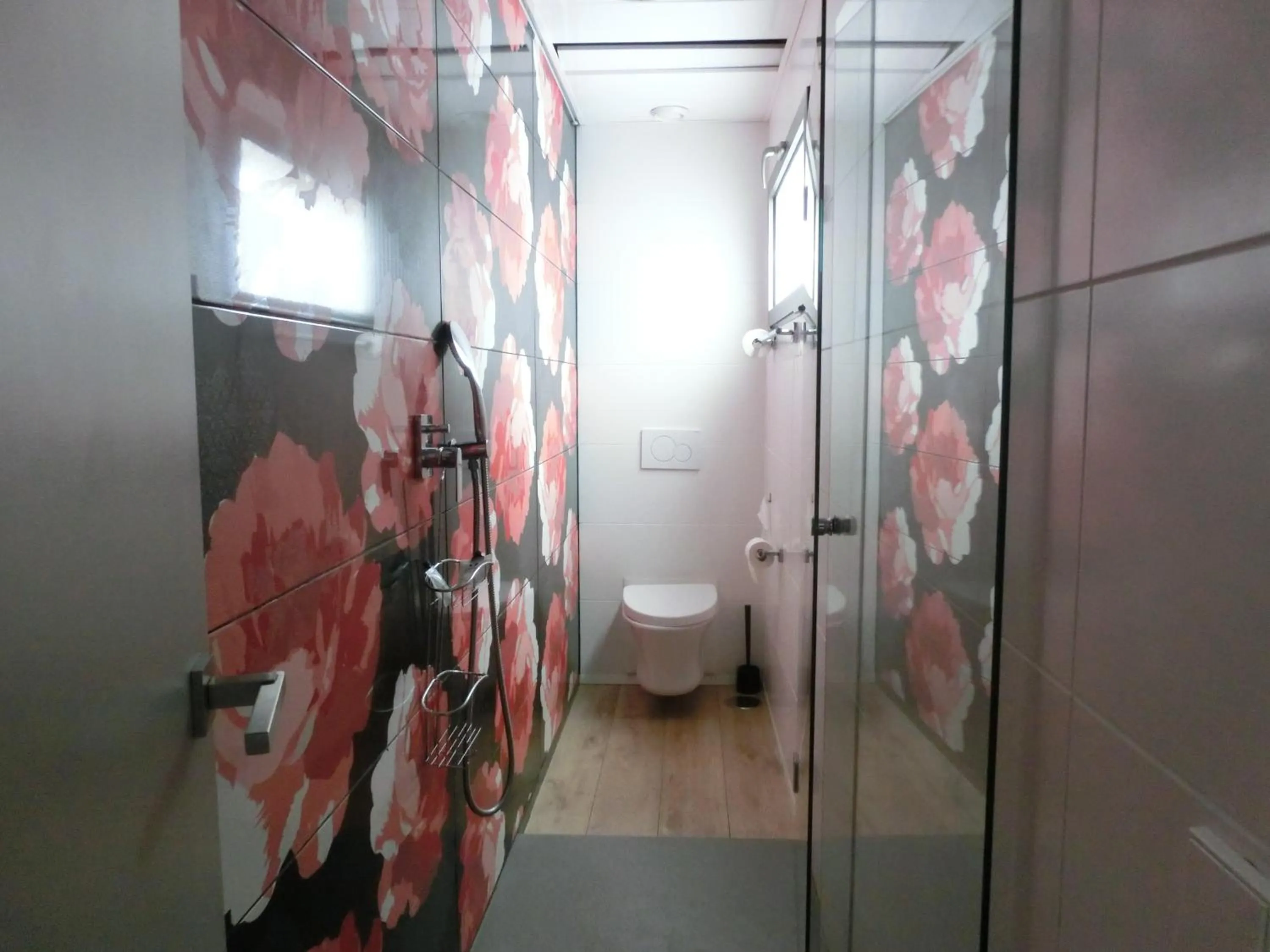 Shower in Les Monges Palace Boutique