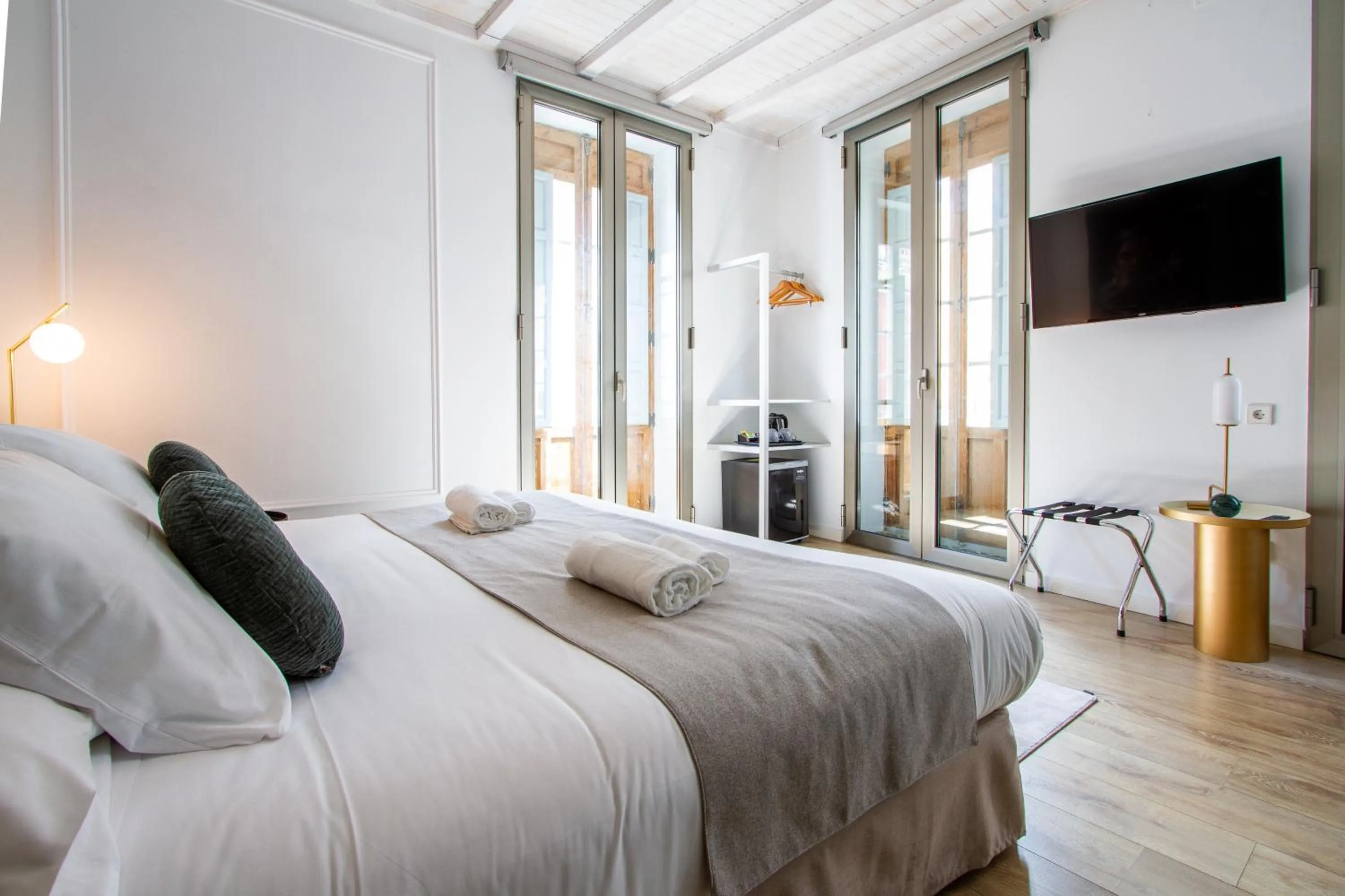 Bedroom, Bed in Les Monges Palace Boutique